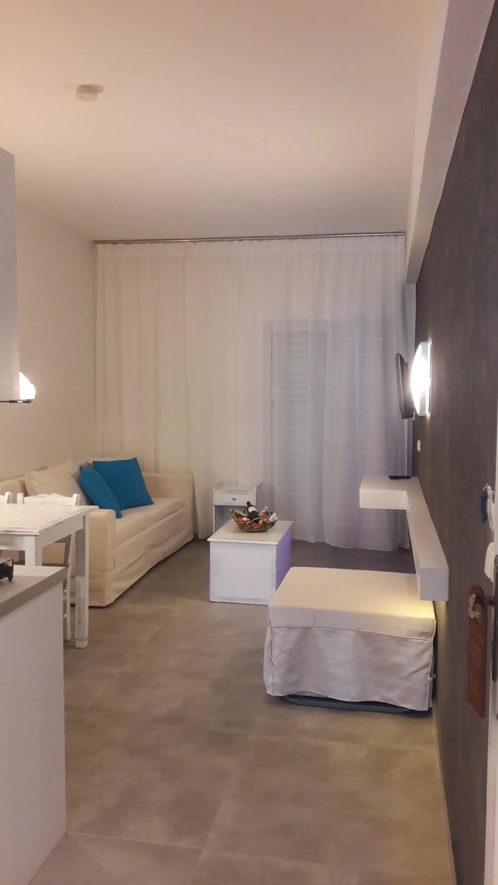 Living room, Bed in Niriides