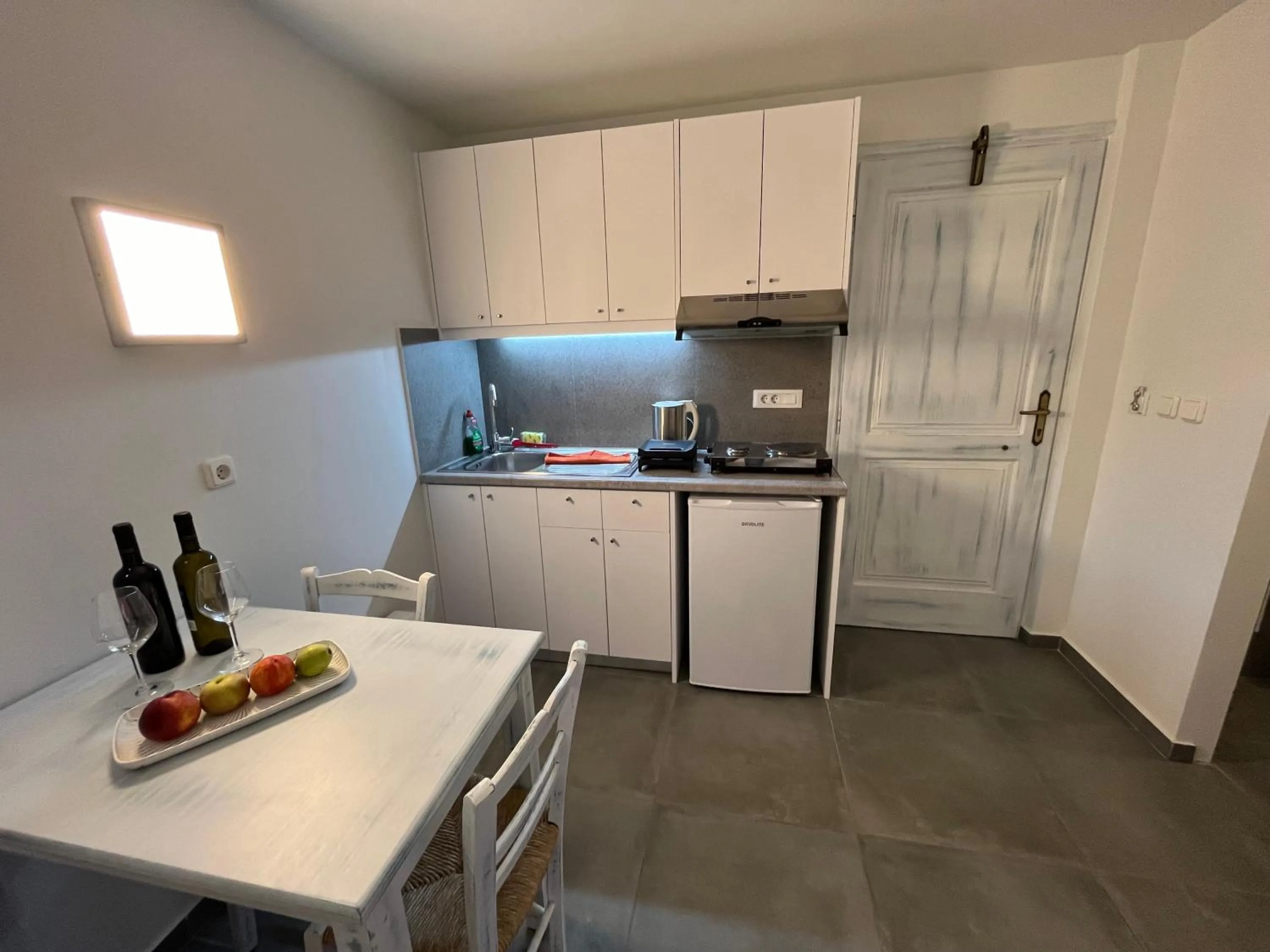 Kitchen or kitchenette in Niriides