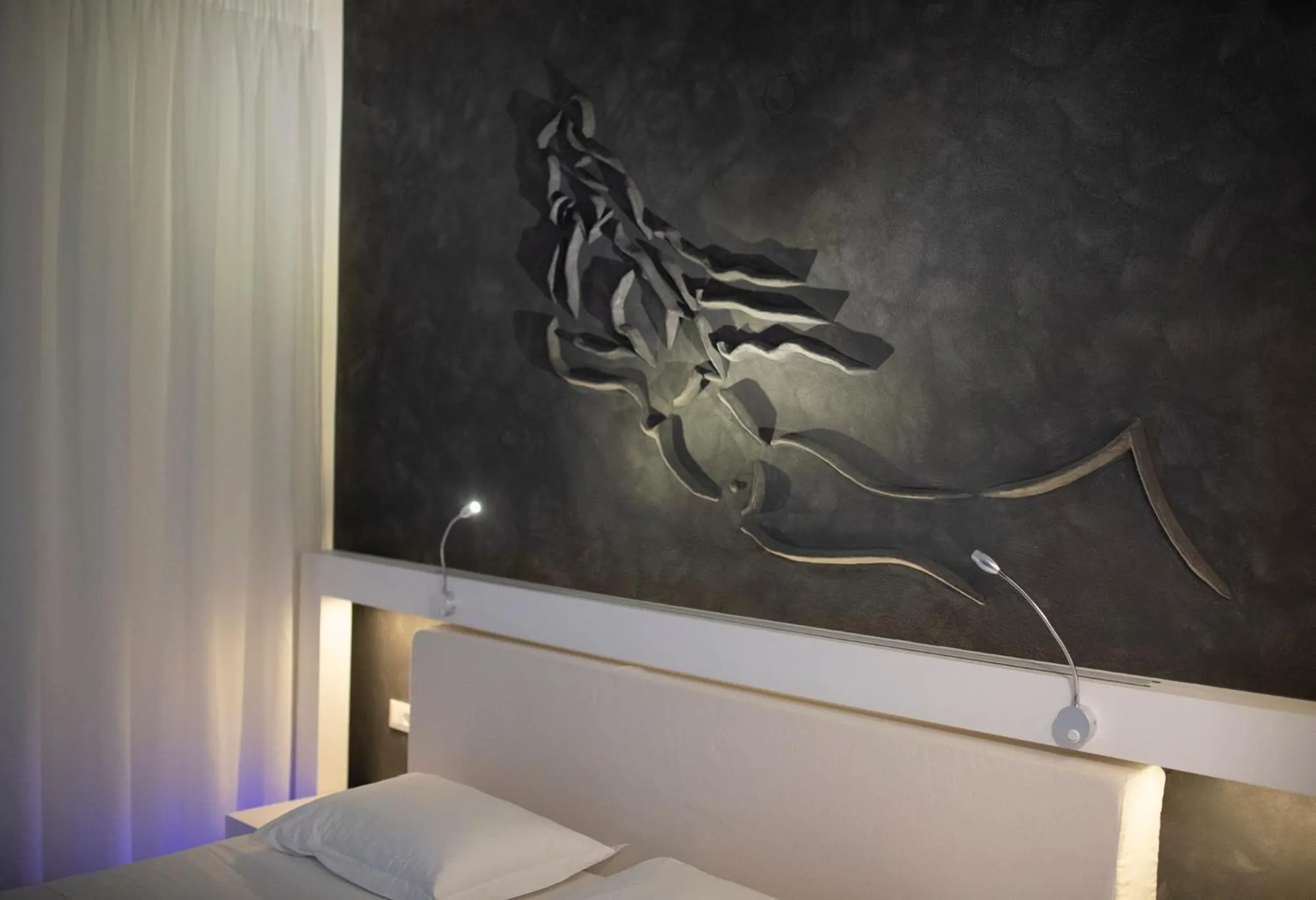 Bedroom, Bed in Niriides