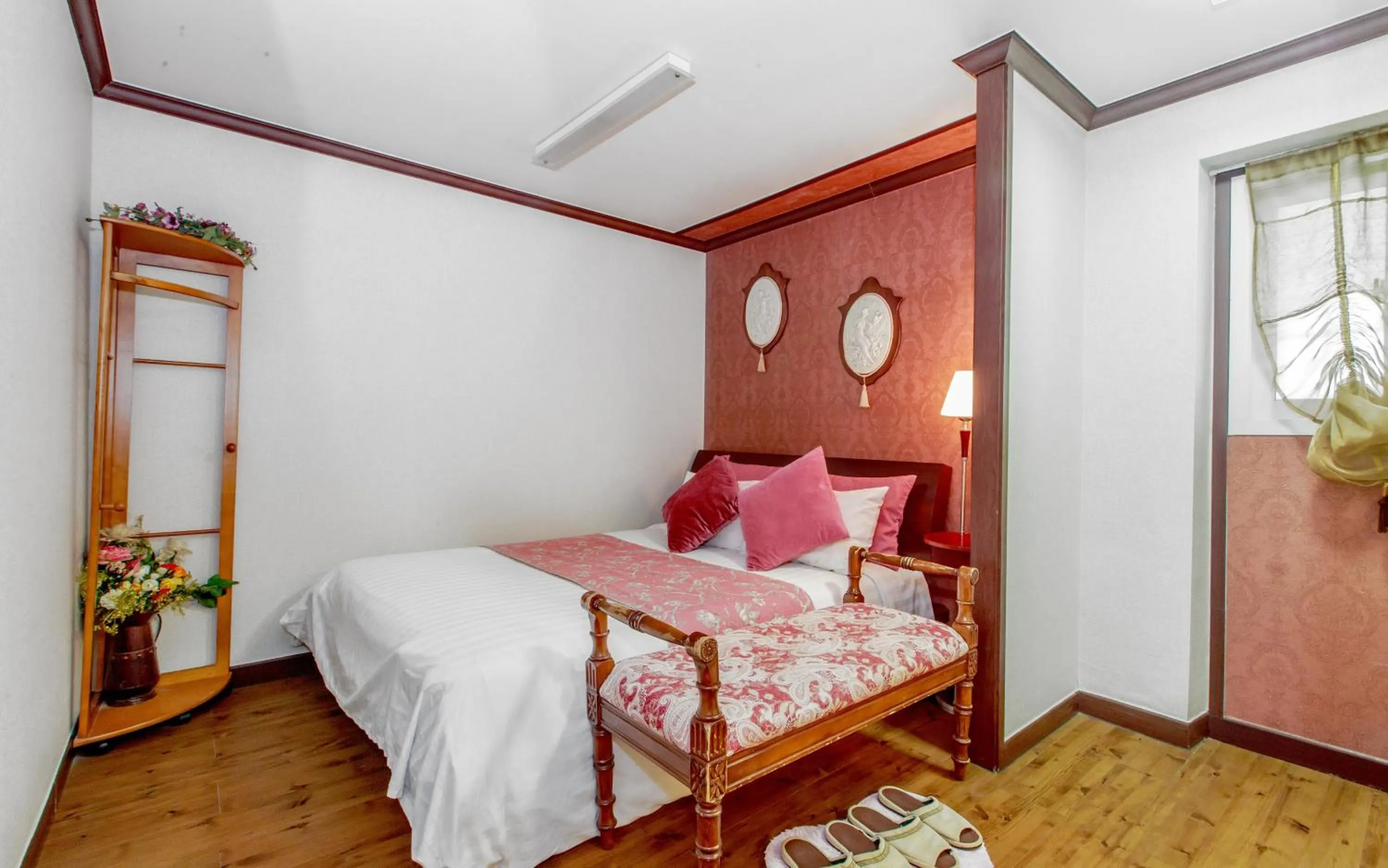 Bed in Spa Pension Basso