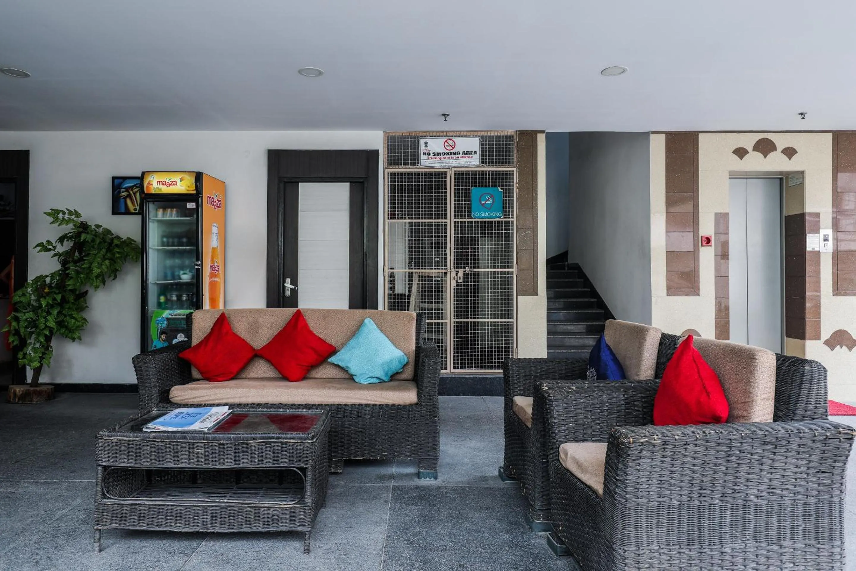 Lobby or reception in Super Hotel O Ssr Luxury Rooms