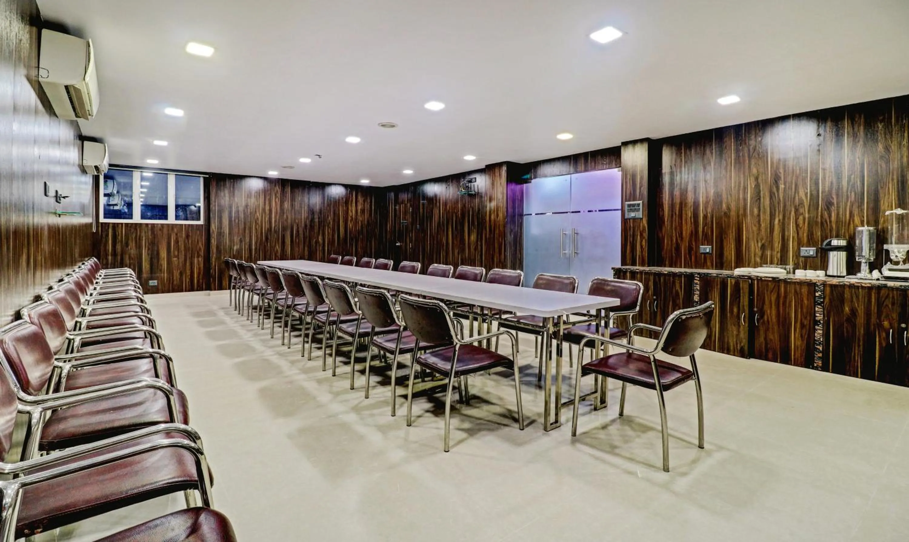 Restaurant/places to eat in Treebo Orion Sapphire, Beck Bagan