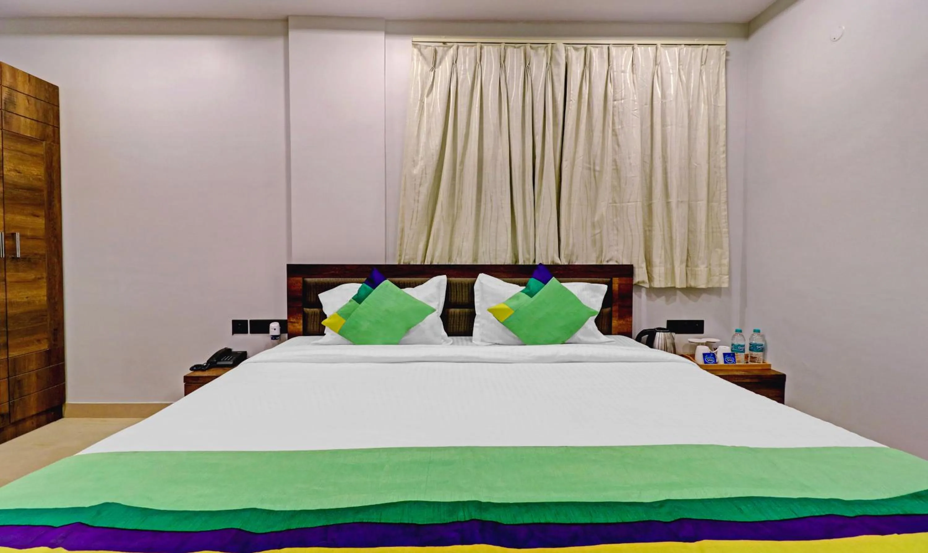 Bedroom, Bed in Treebo Orion Sapphire, Beck Bagan