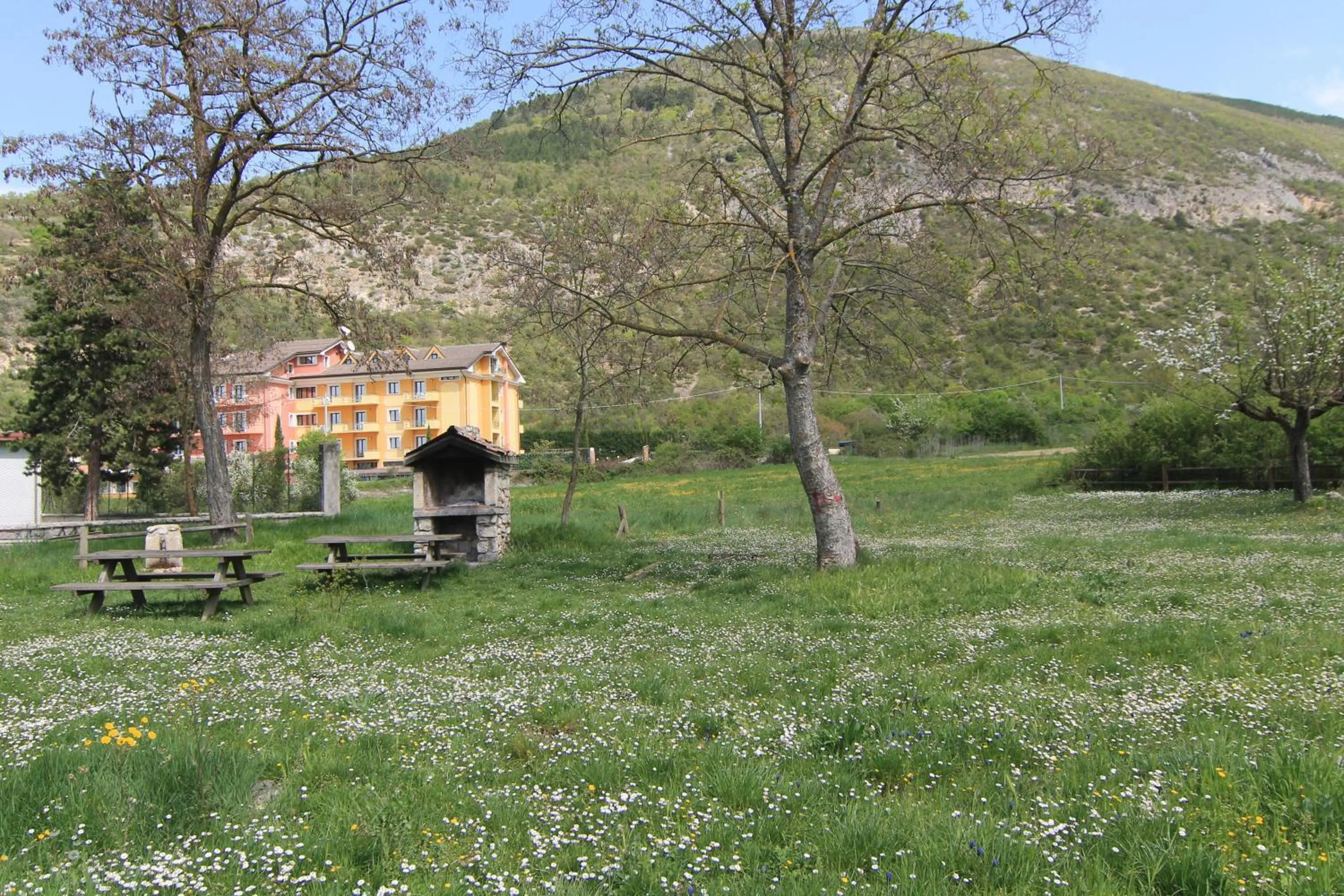 BBQ facilities in FILIPPONE HOTEL&RISTORANTE