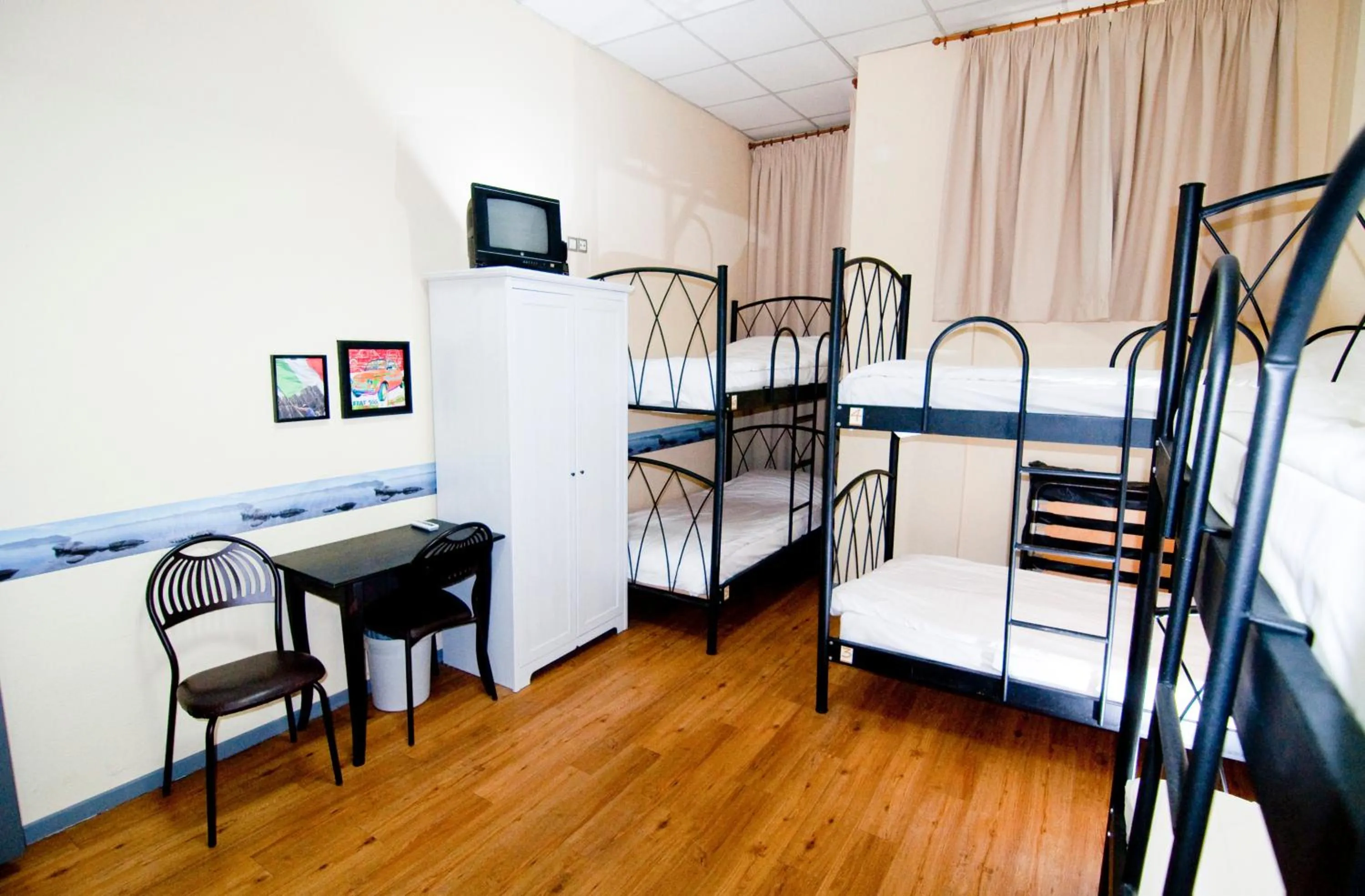 Bed in RentRooms Thessaloniki