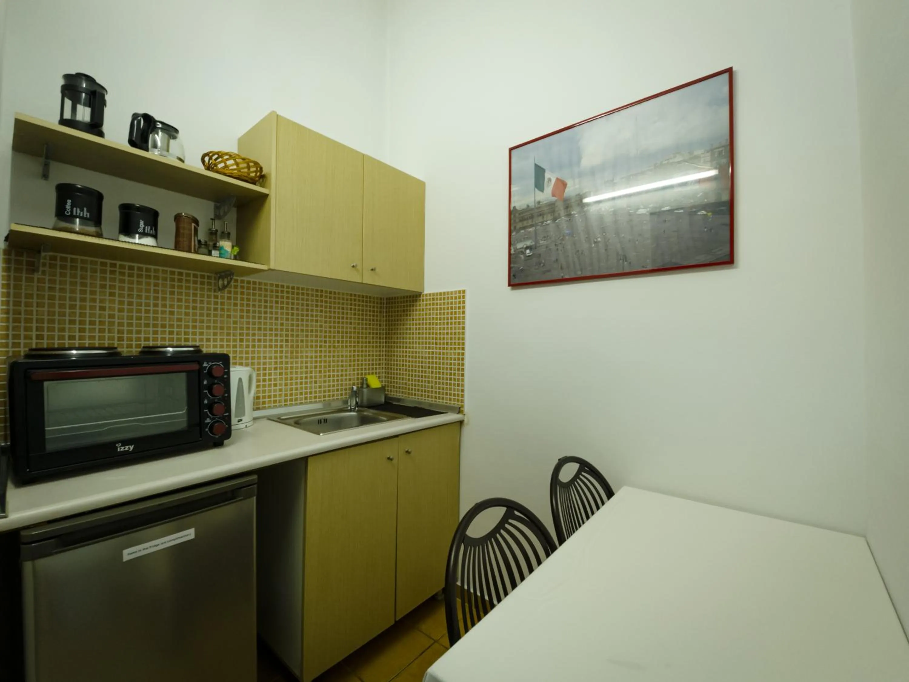 Kitchen or kitchenette in RentRooms Thessaloniki