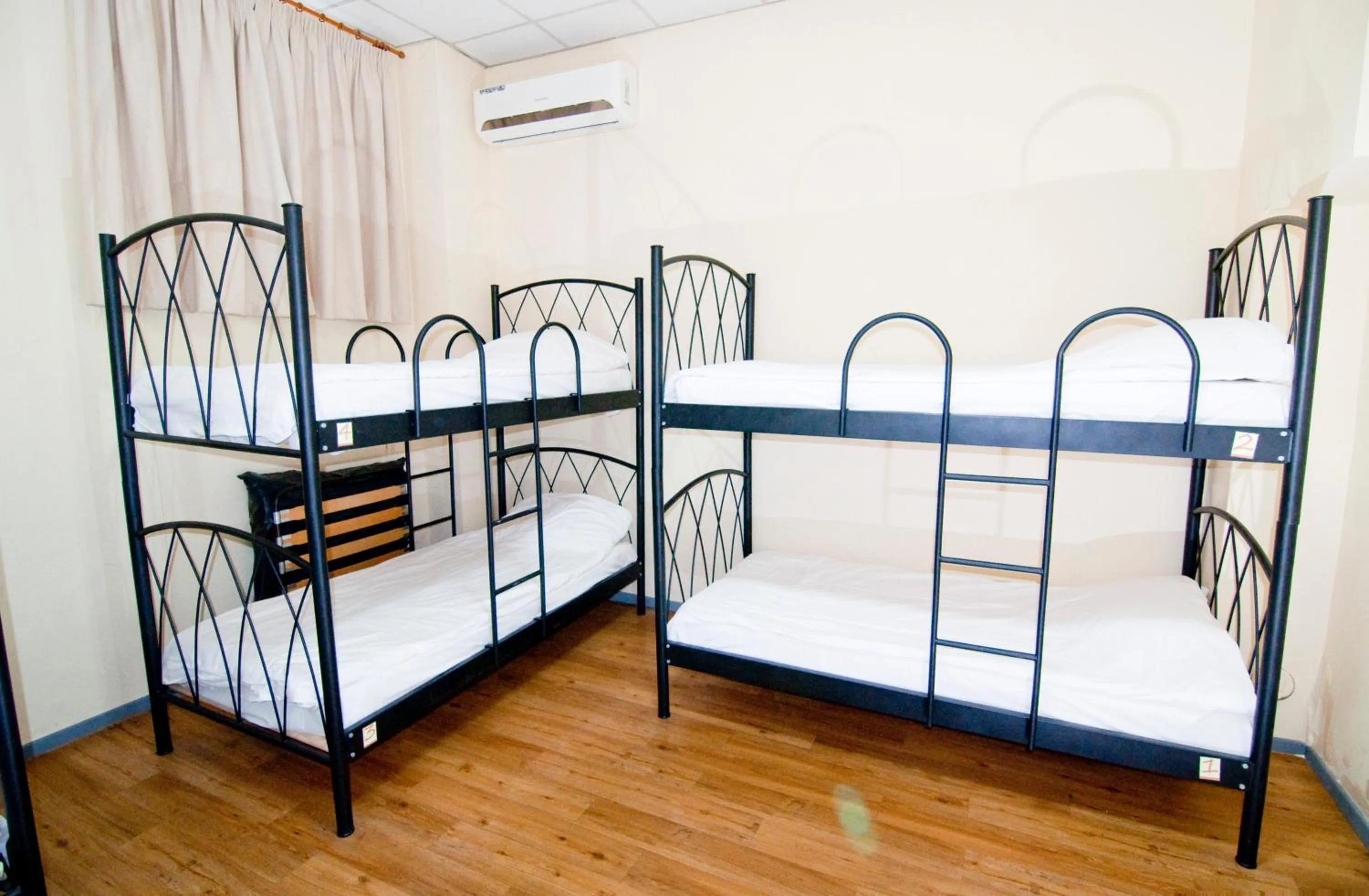 Bed in RentRooms Thessaloniki