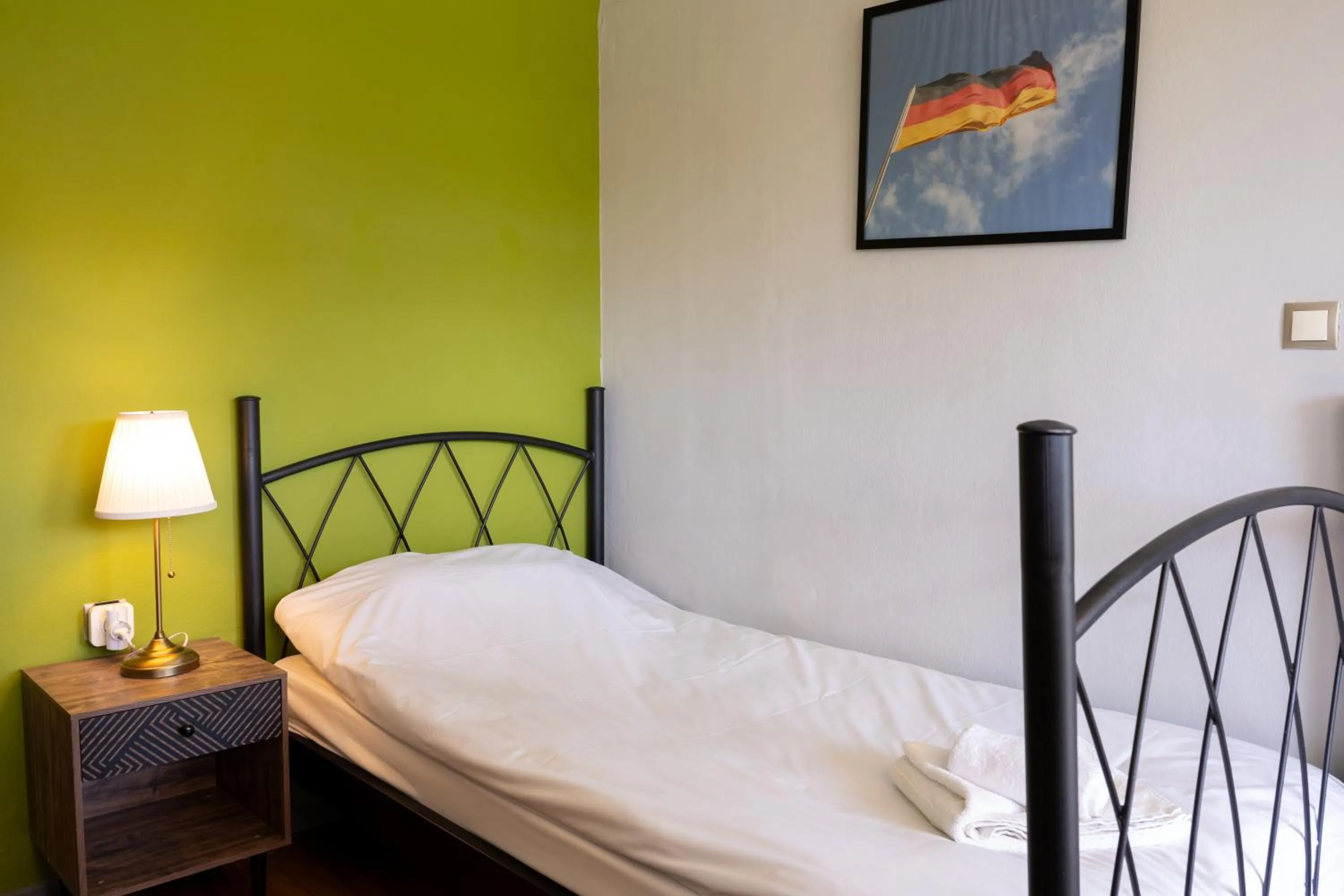 Bed in RentRooms Thessaloniki