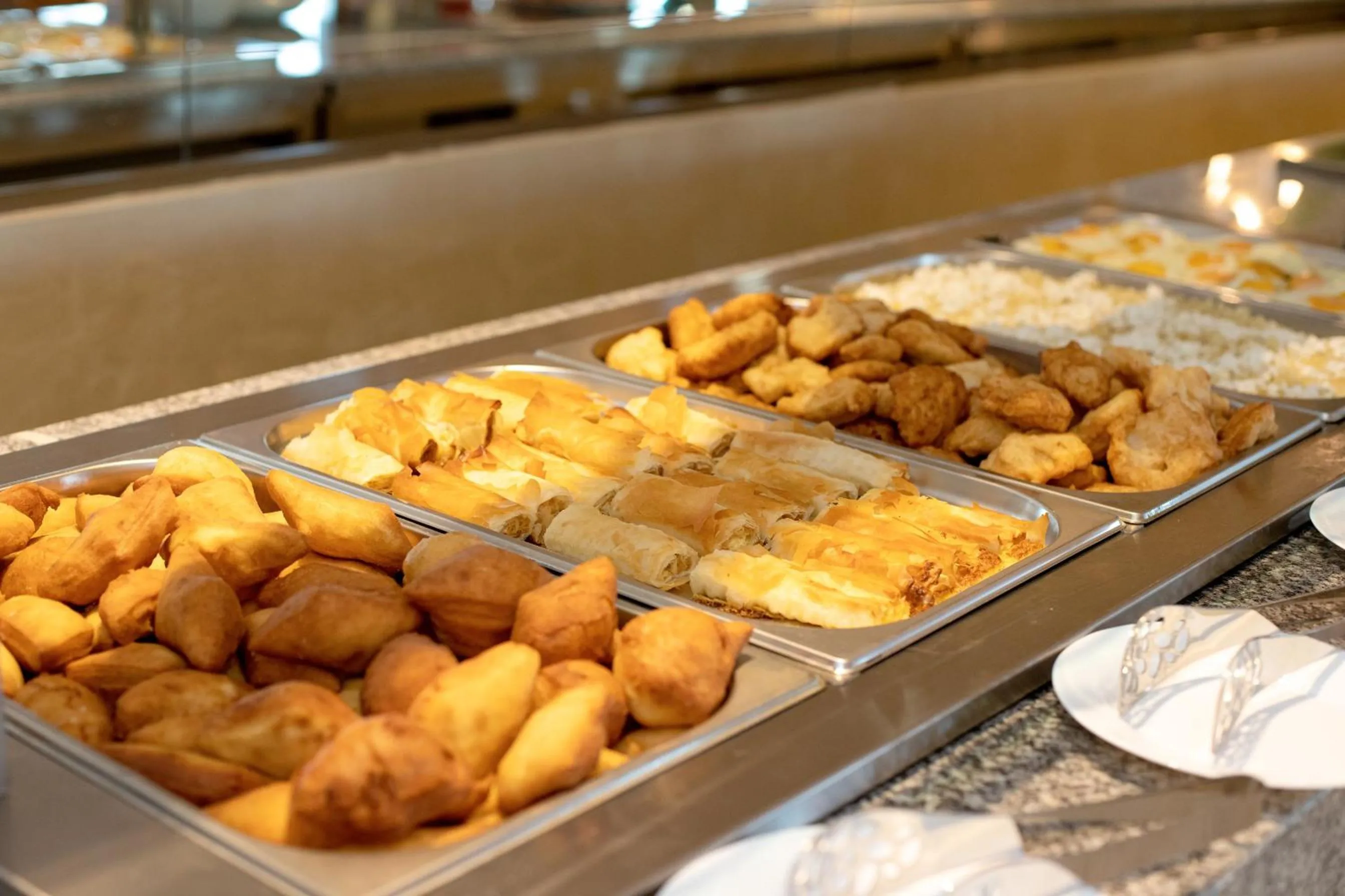 Buffet breakfast in Aparthotel Paradiso