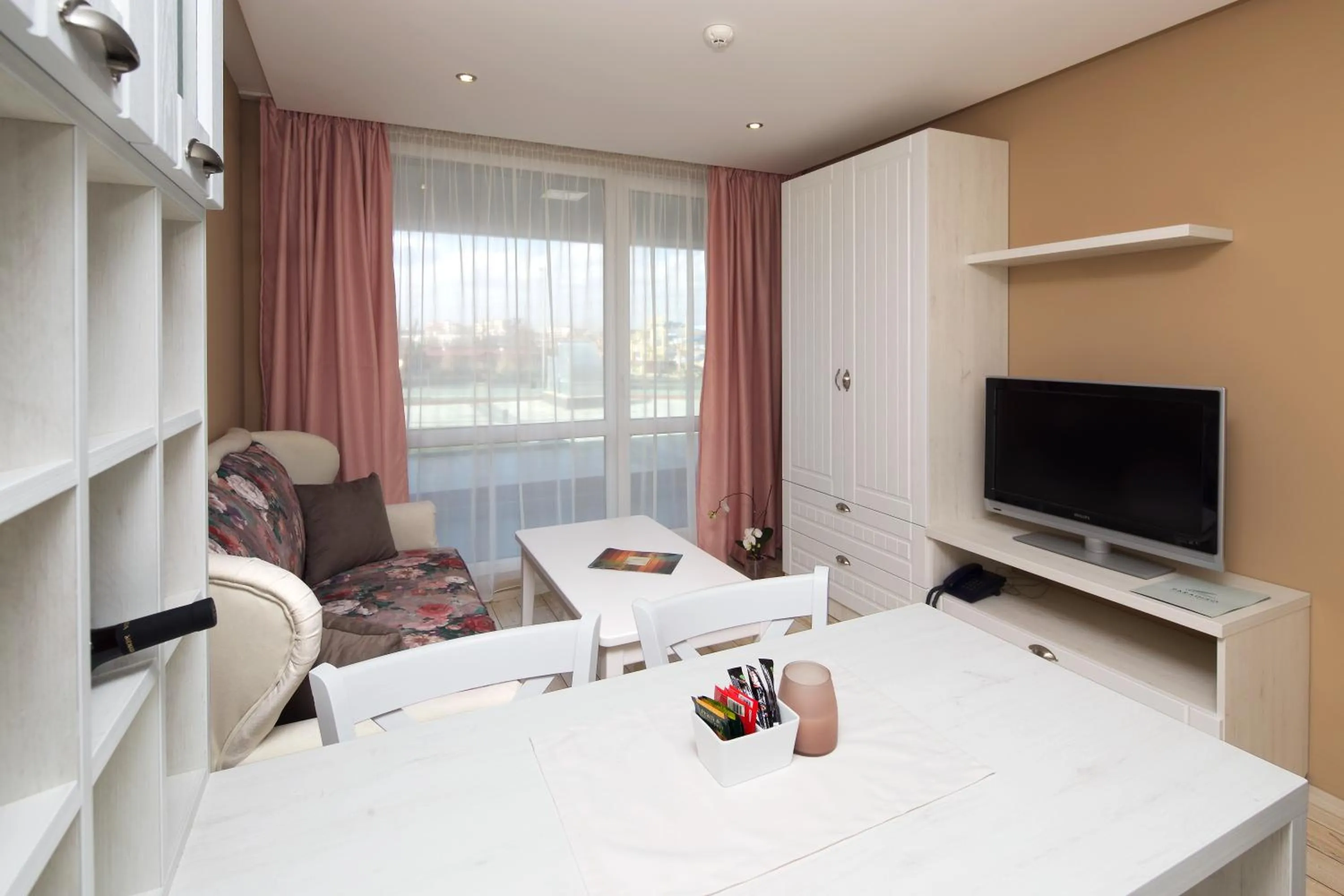 Kitchen or kitchenette in Aparthotel Paradiso