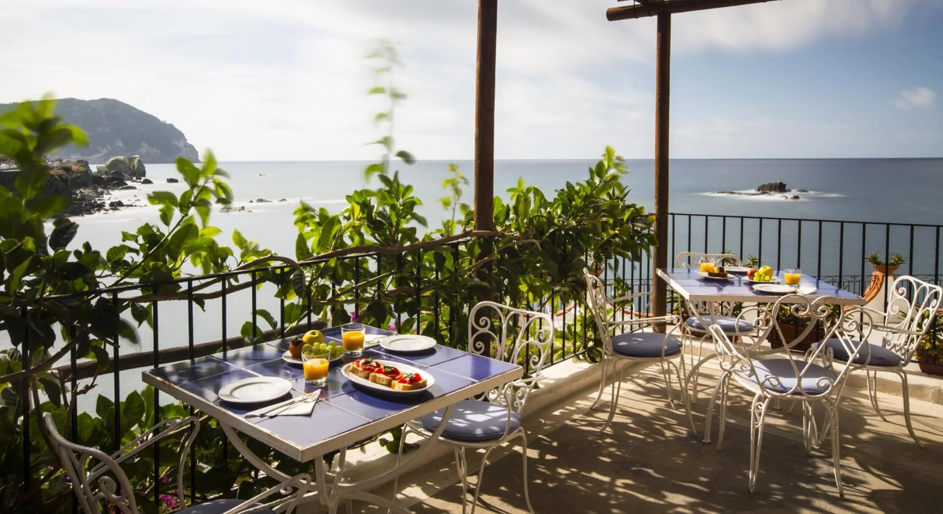 Restaurant/places to eat in Hotel Umberto A Mare