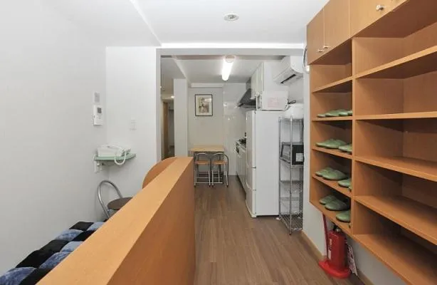 Decorative detail in BJ family inn