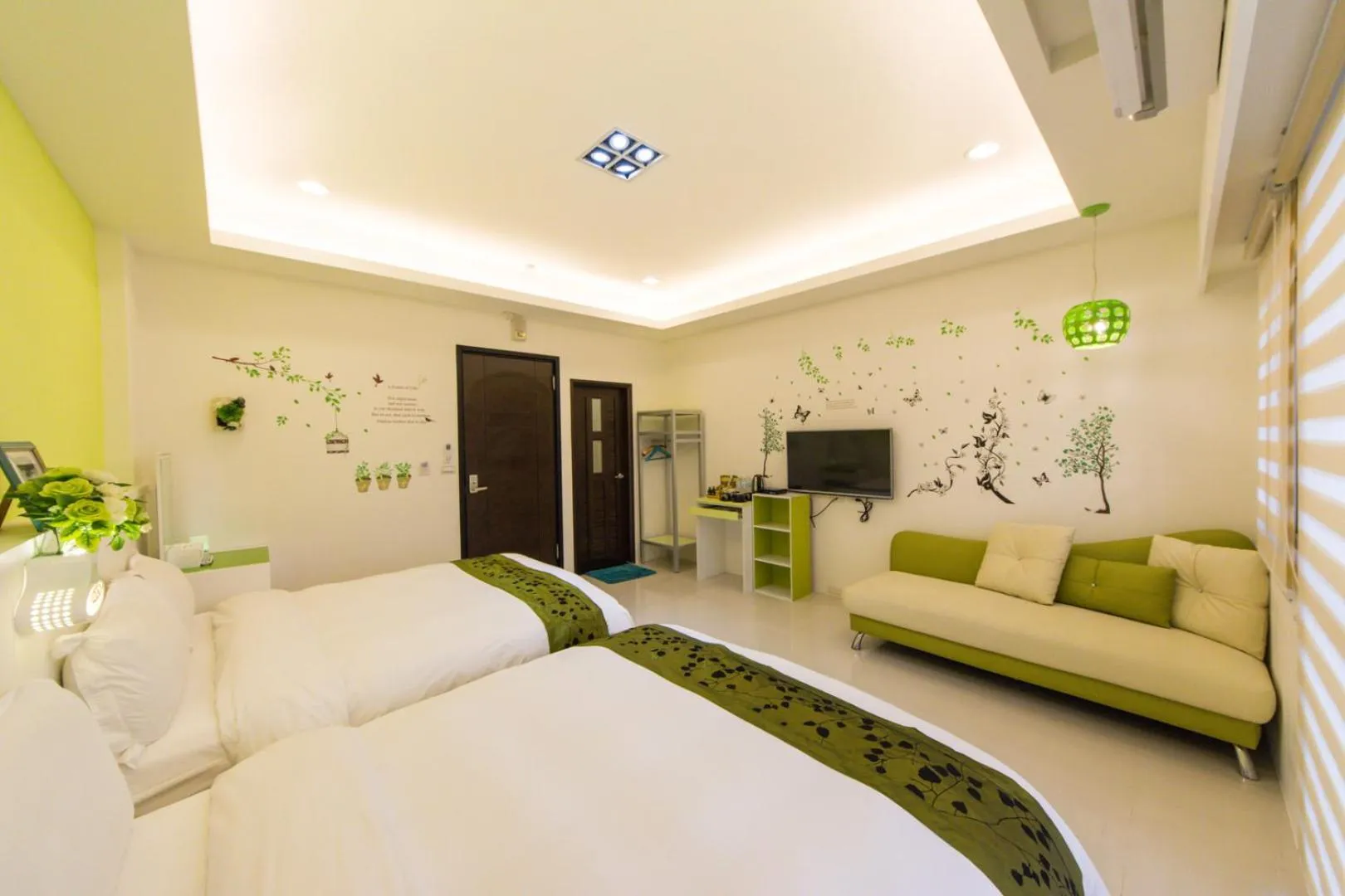 bunk bed, Bed in 醇境民宿市區車庫停車場