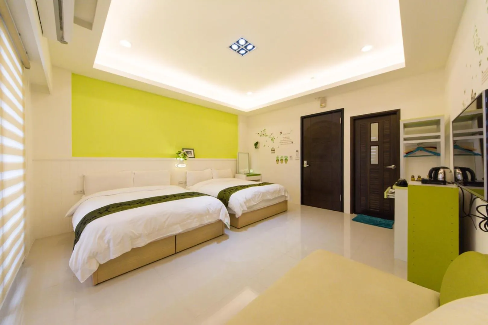 bunk bed, Bed in 醇境民宿市區車庫停車場