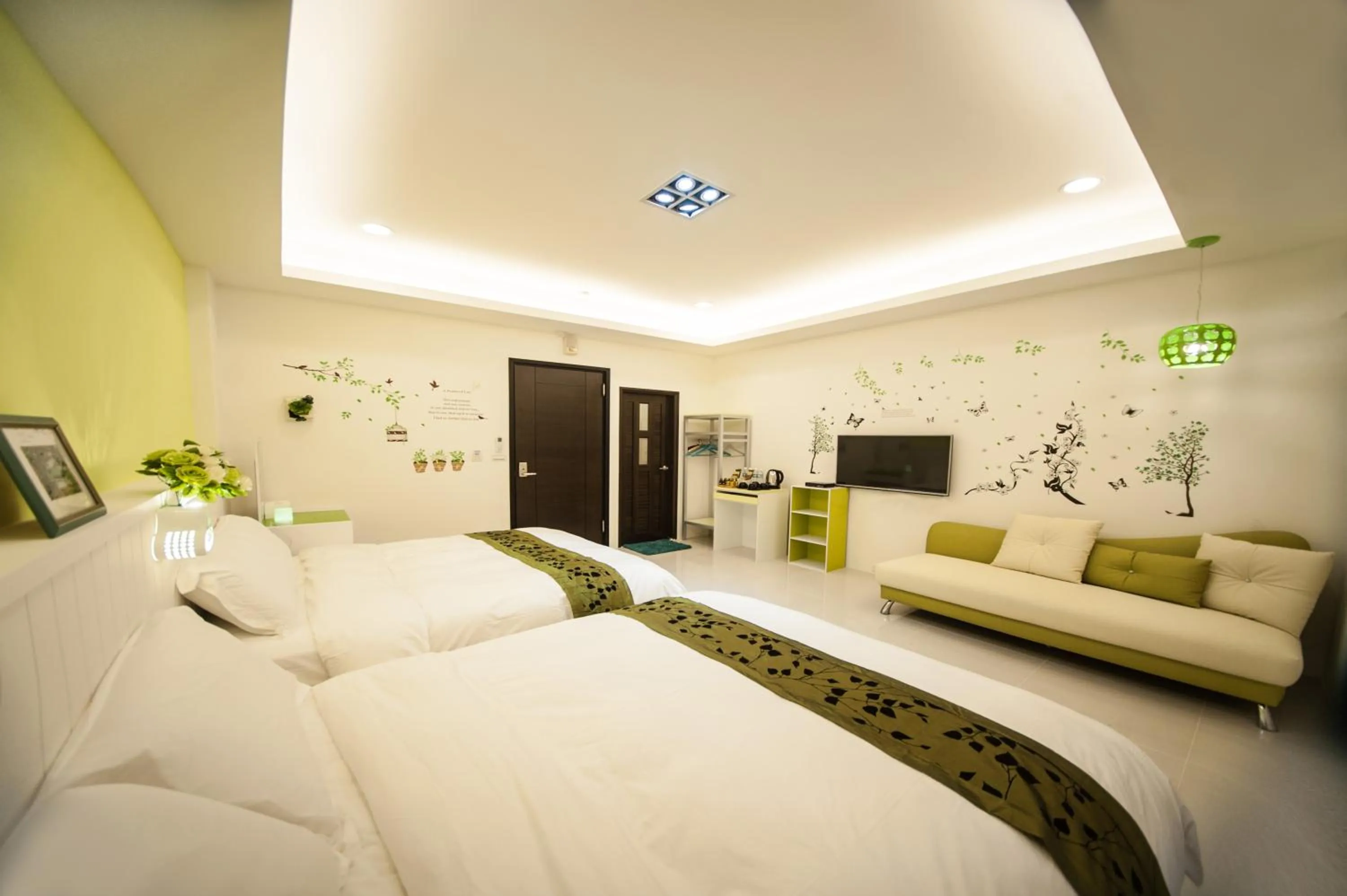 bunk bed, Bed in 醇境民宿市區車庫停車場