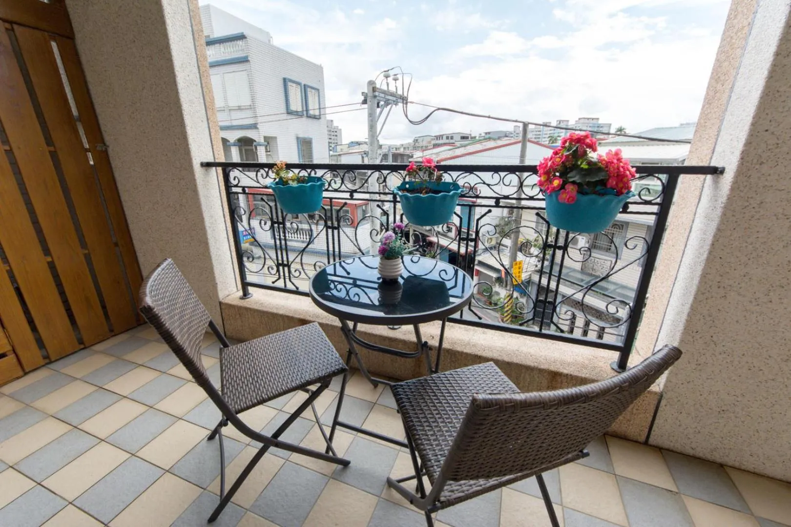Balcony/Terrace in 醇境民宿市區車庫停車場