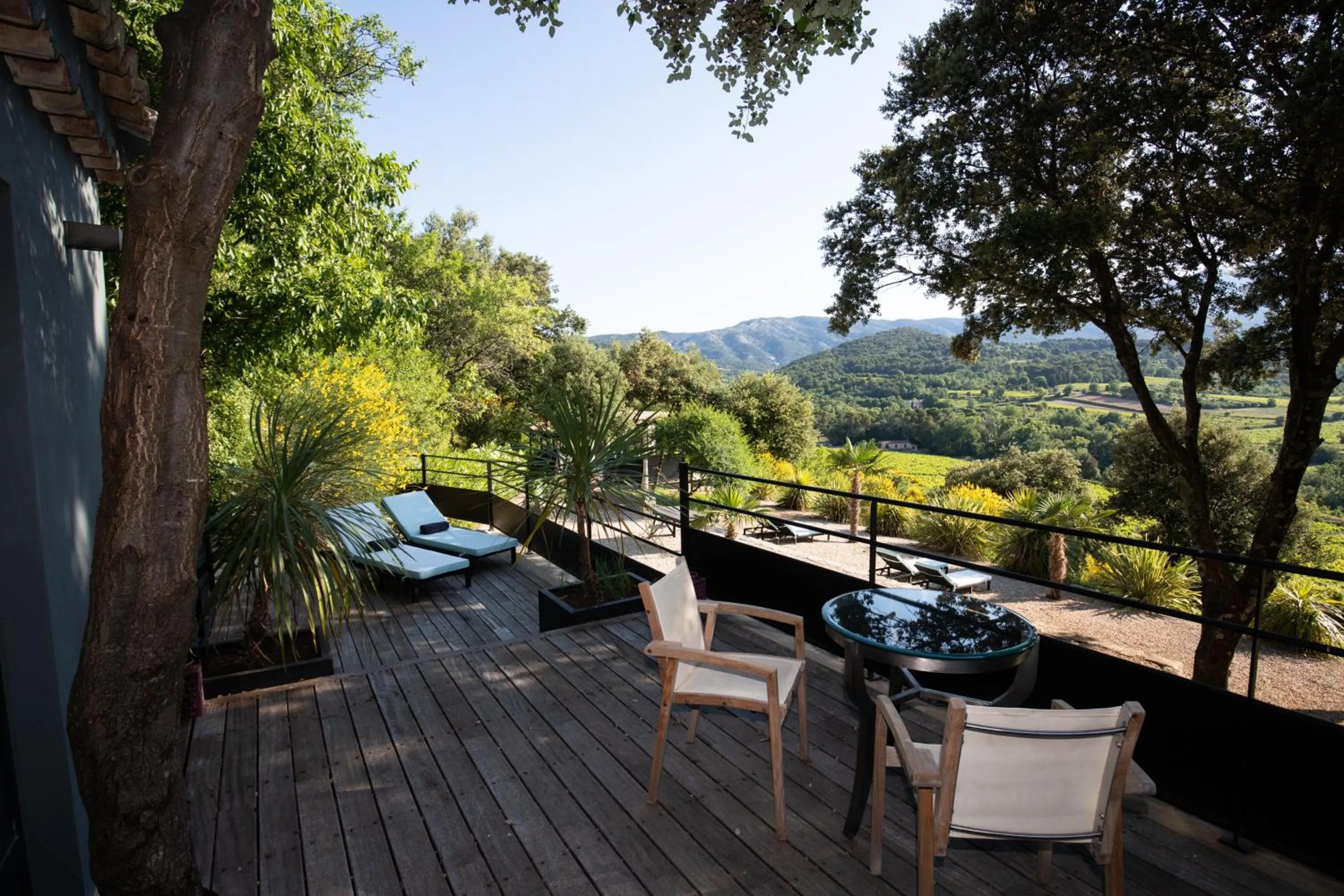 Patio in Hôtel La Maison de Crillon