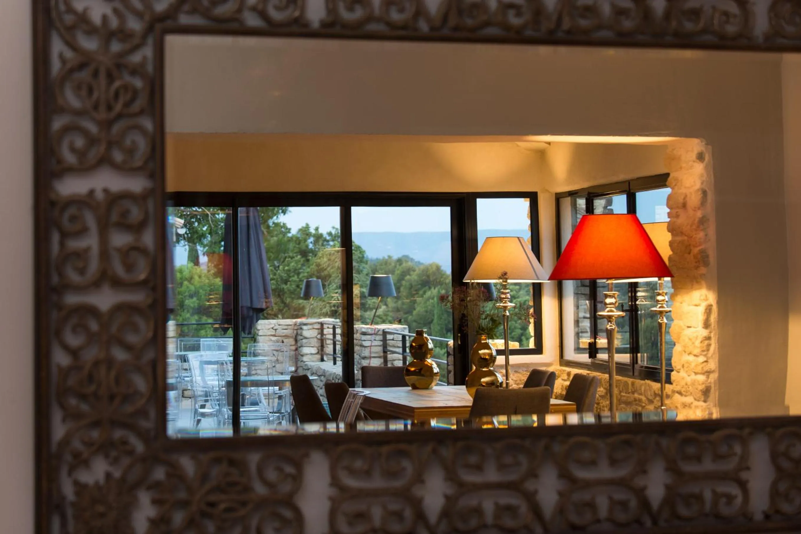 Library in Hôtel La Maison de Crillon