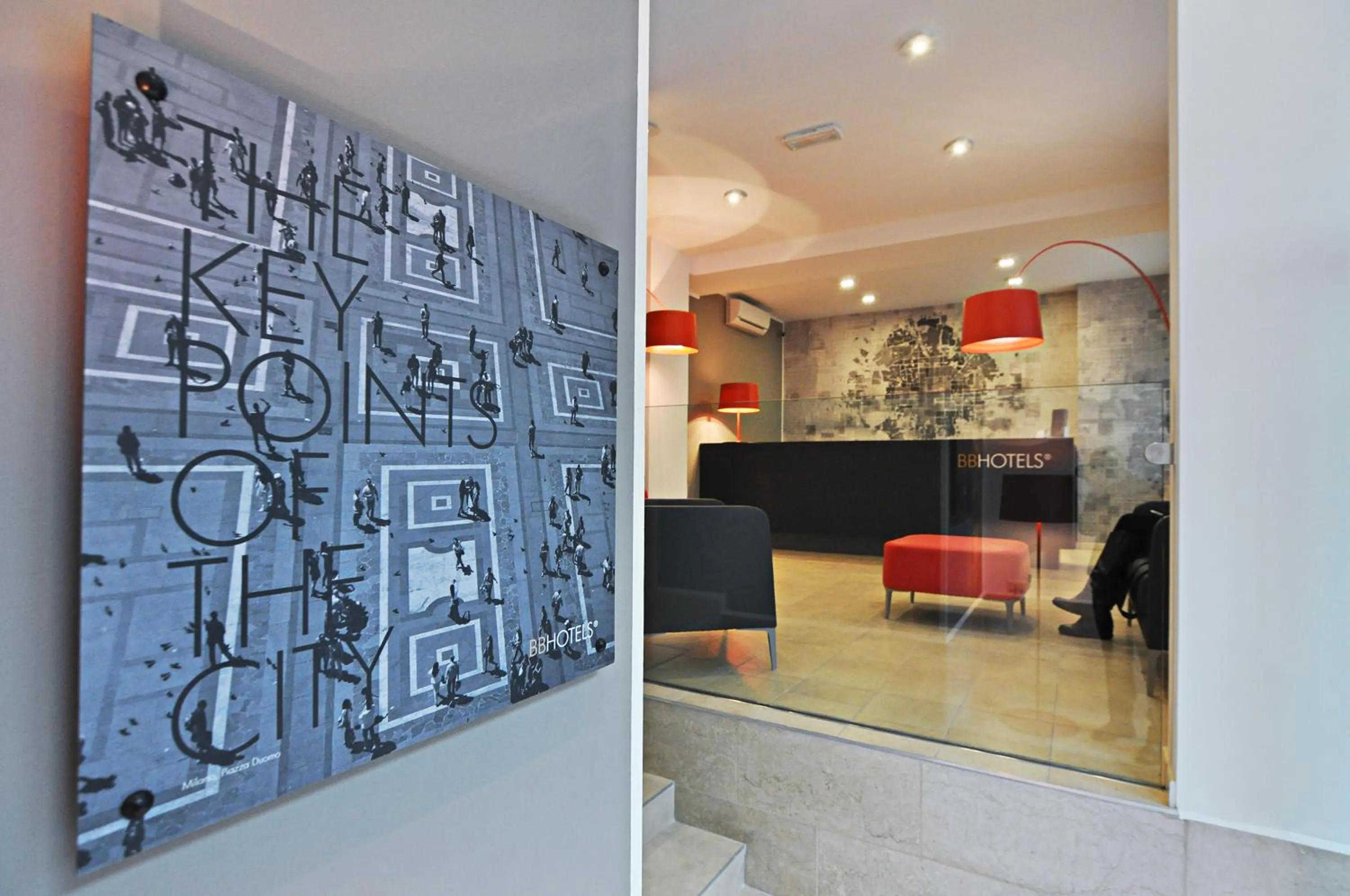 Lobby or reception in BB Hotels Aparthotel Visconti