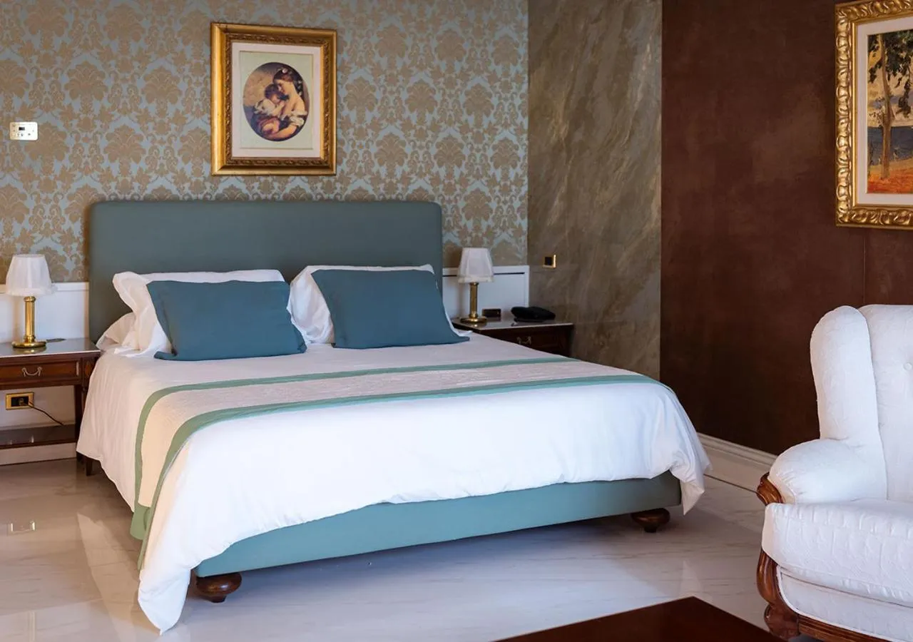 Bed in Hotel Meridiana