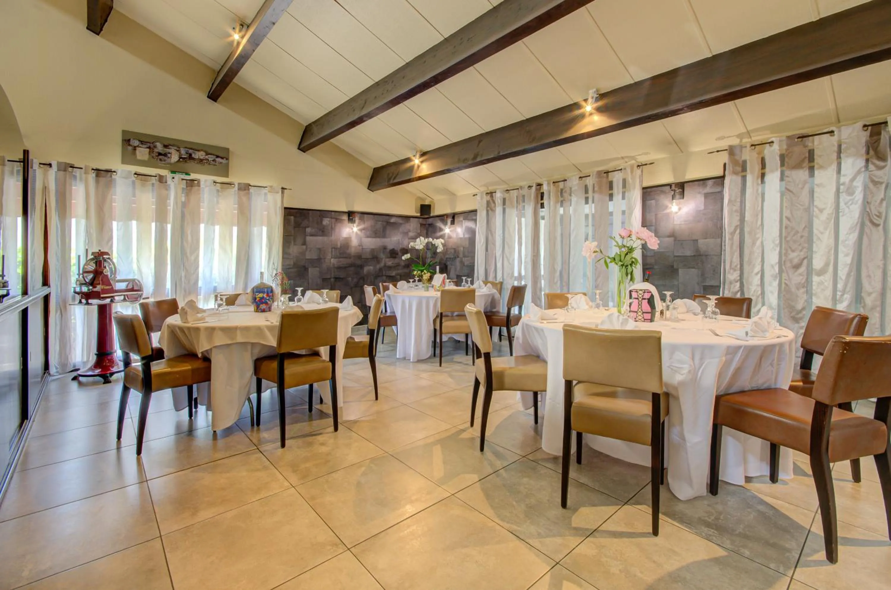 Restaurant/places to eat in Eurotel Parc Expo Airport Montpellier