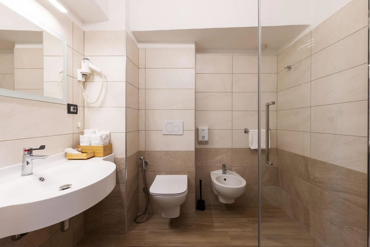 Shower in Hotel Internazionale