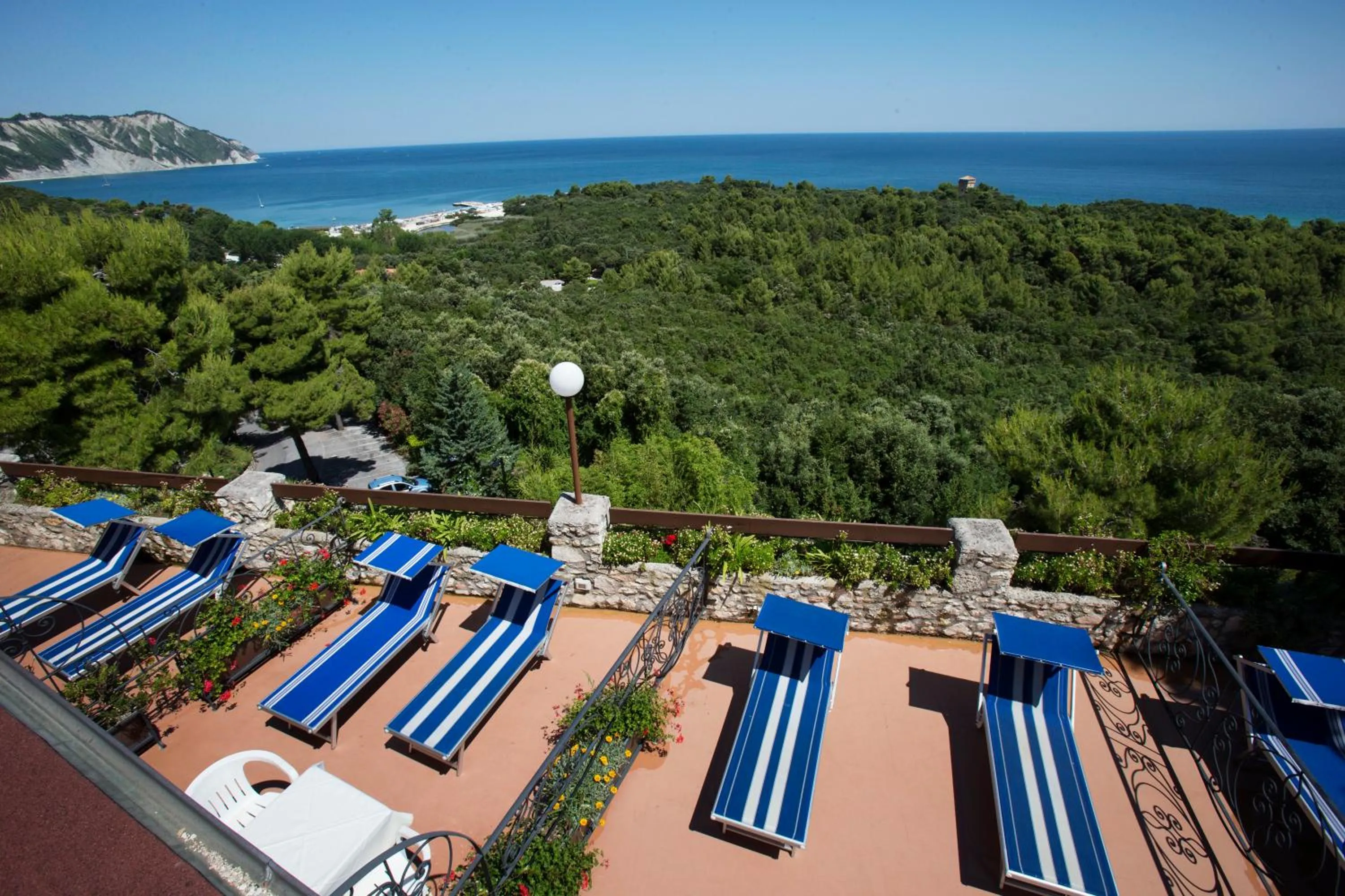 Balcony/Terrace in Hotel Internazionale