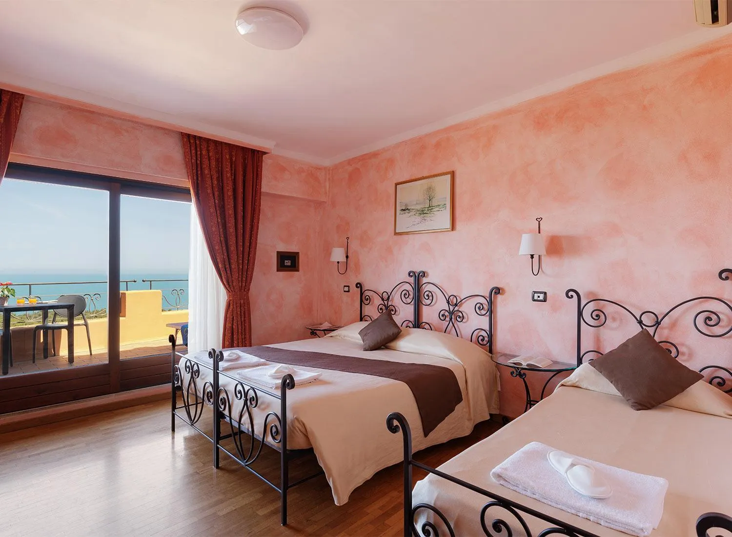 Bed in Hotel Internazionale