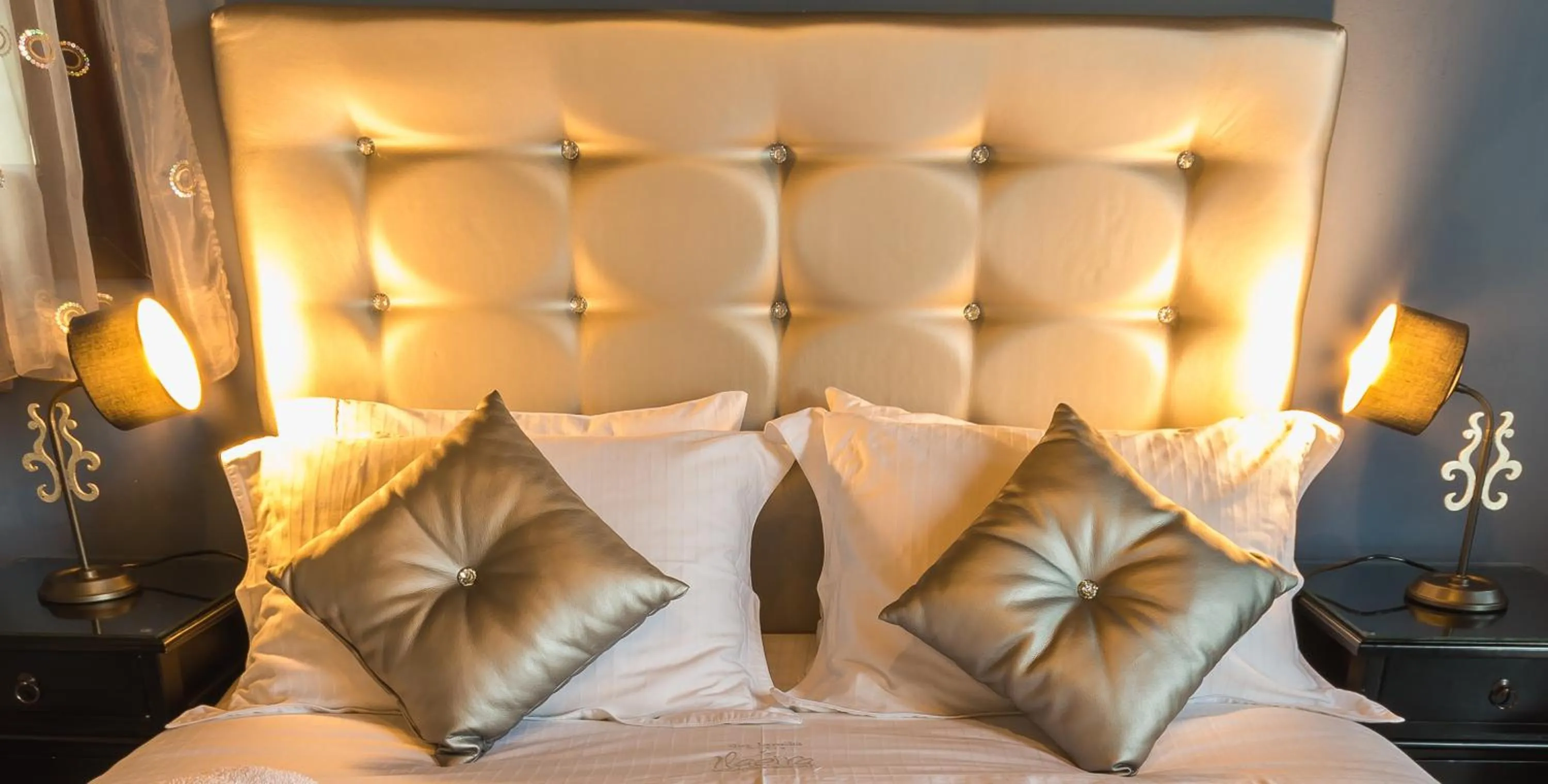 Decorative detail, Bed in Ilaeira Mountain Resort