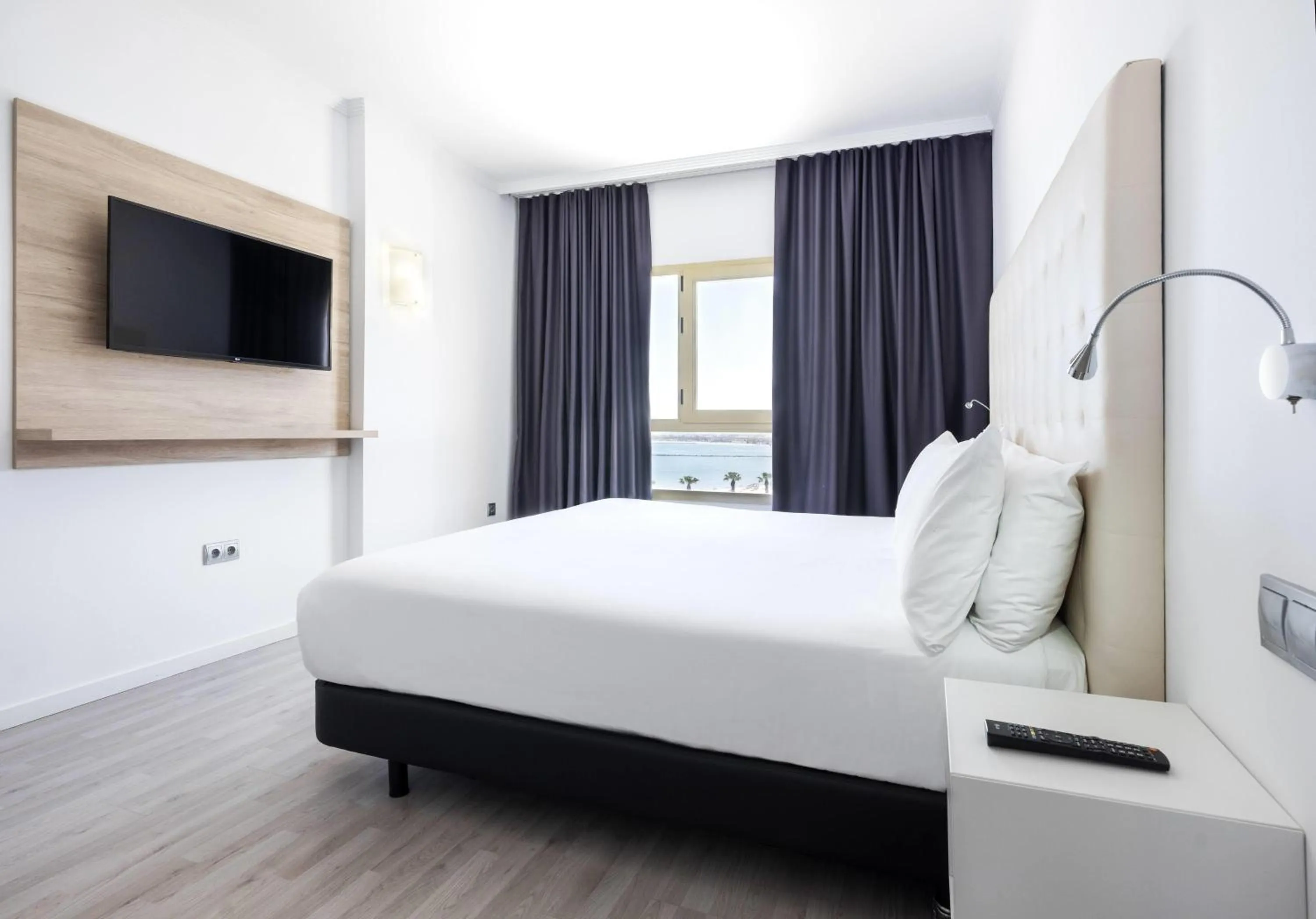 Bedroom, Bed in Hotel Melilla Puerto, Affiliated by Meliá