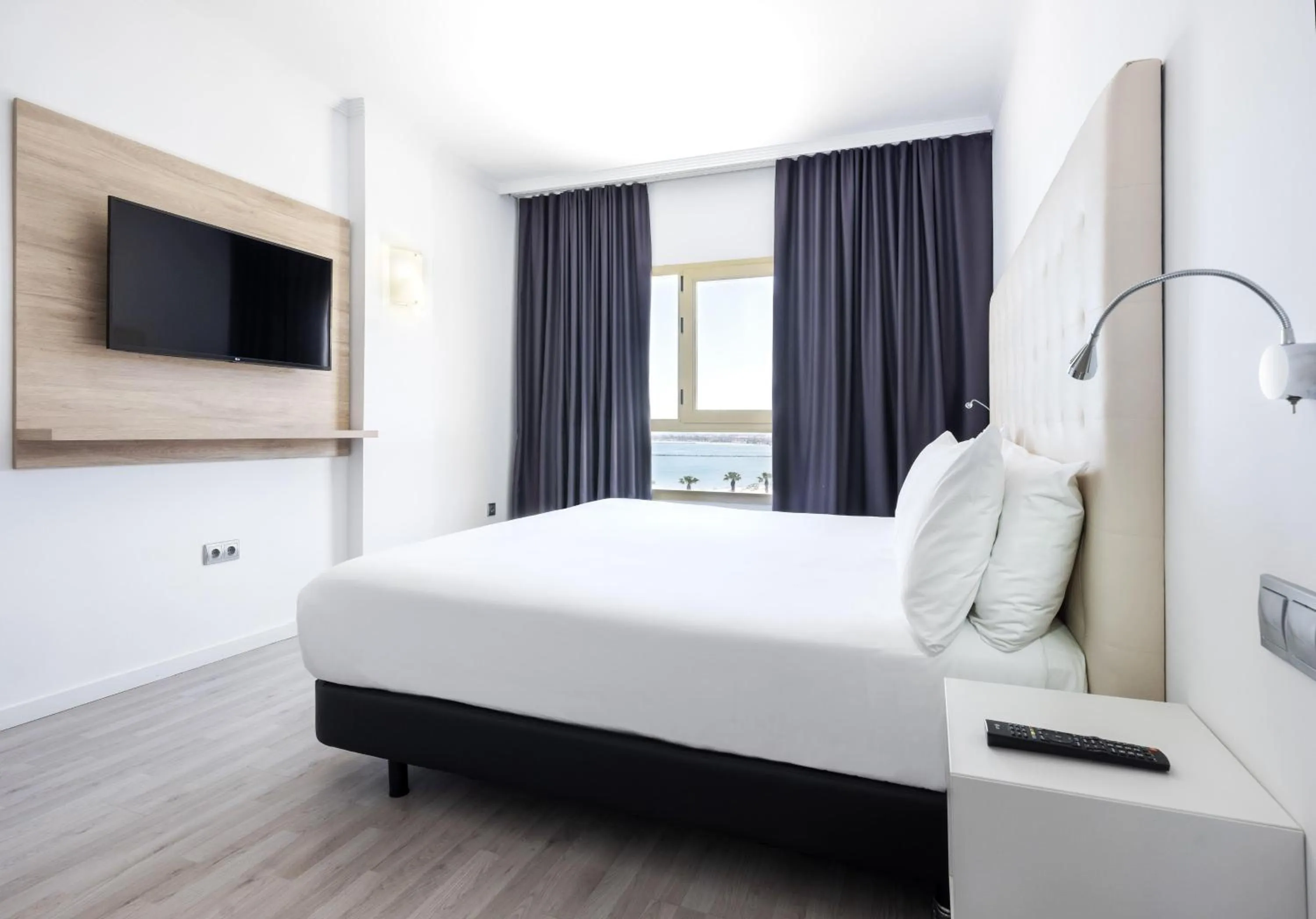 Bedroom, Bed in Hotel Melilla Puerto, Affiliated by Meliá