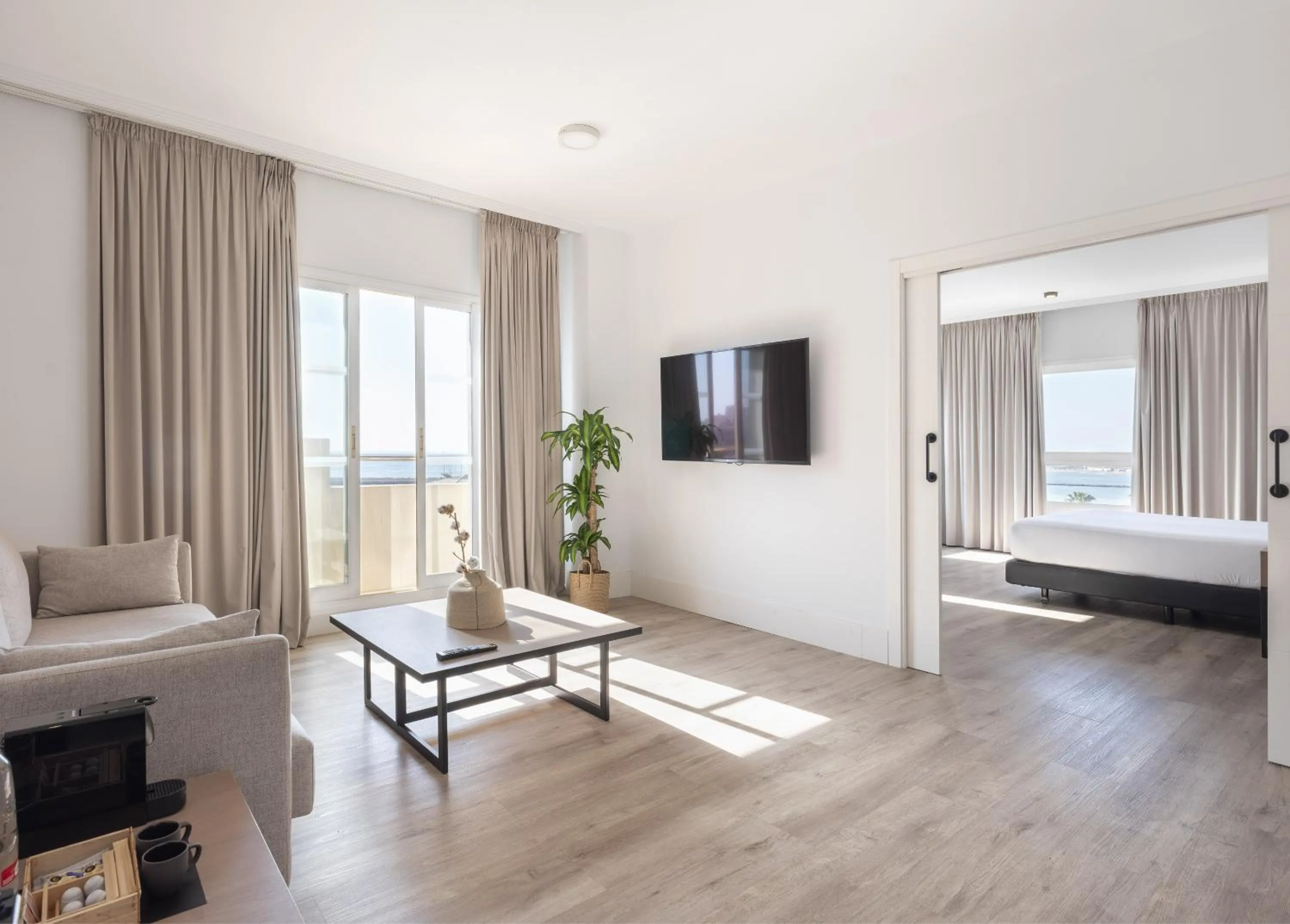 Living room, Bed in Hotel Melilla Puerto, Affiliated by Meliá
