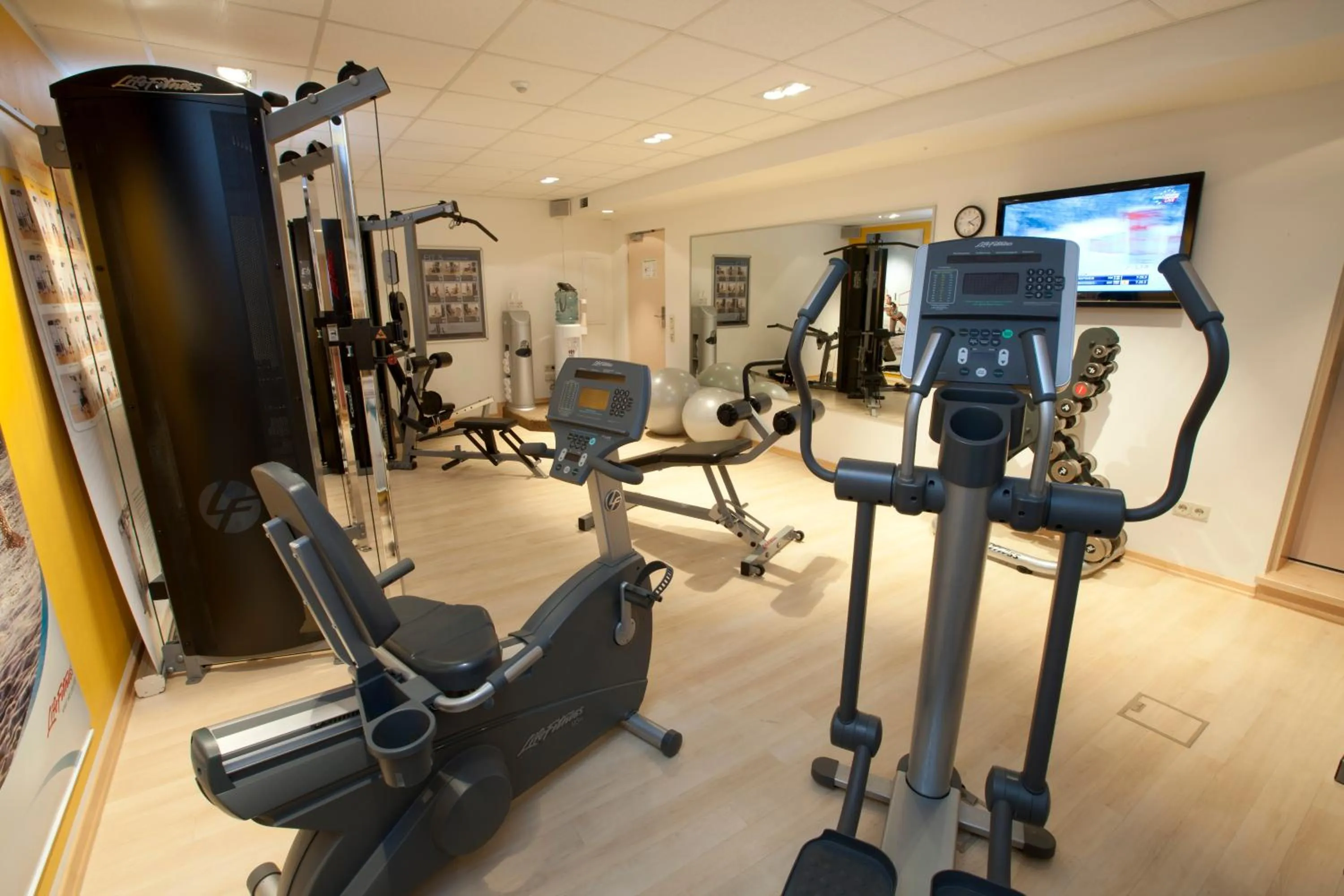 Fitness centre/facilities in Hotel Merkur