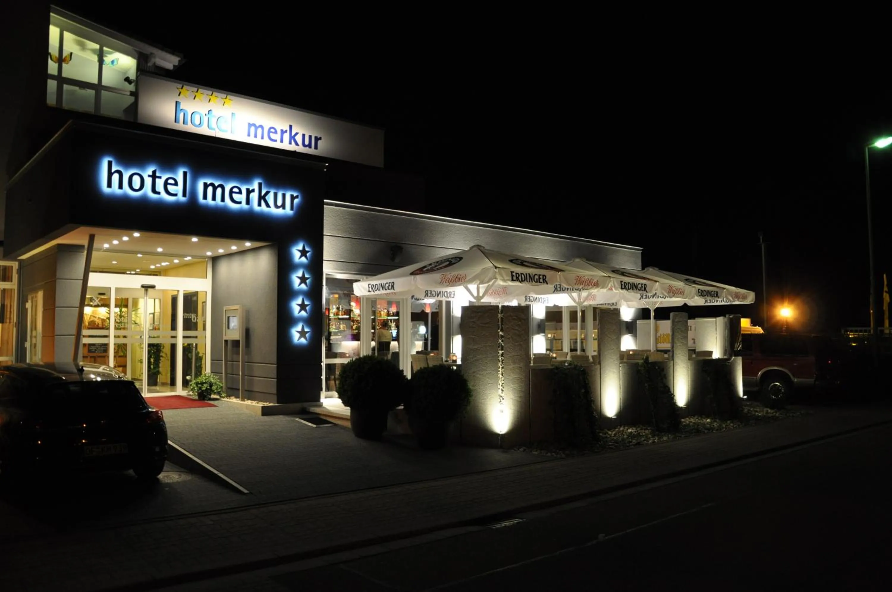 Facade/entrance in Hotel Merkur