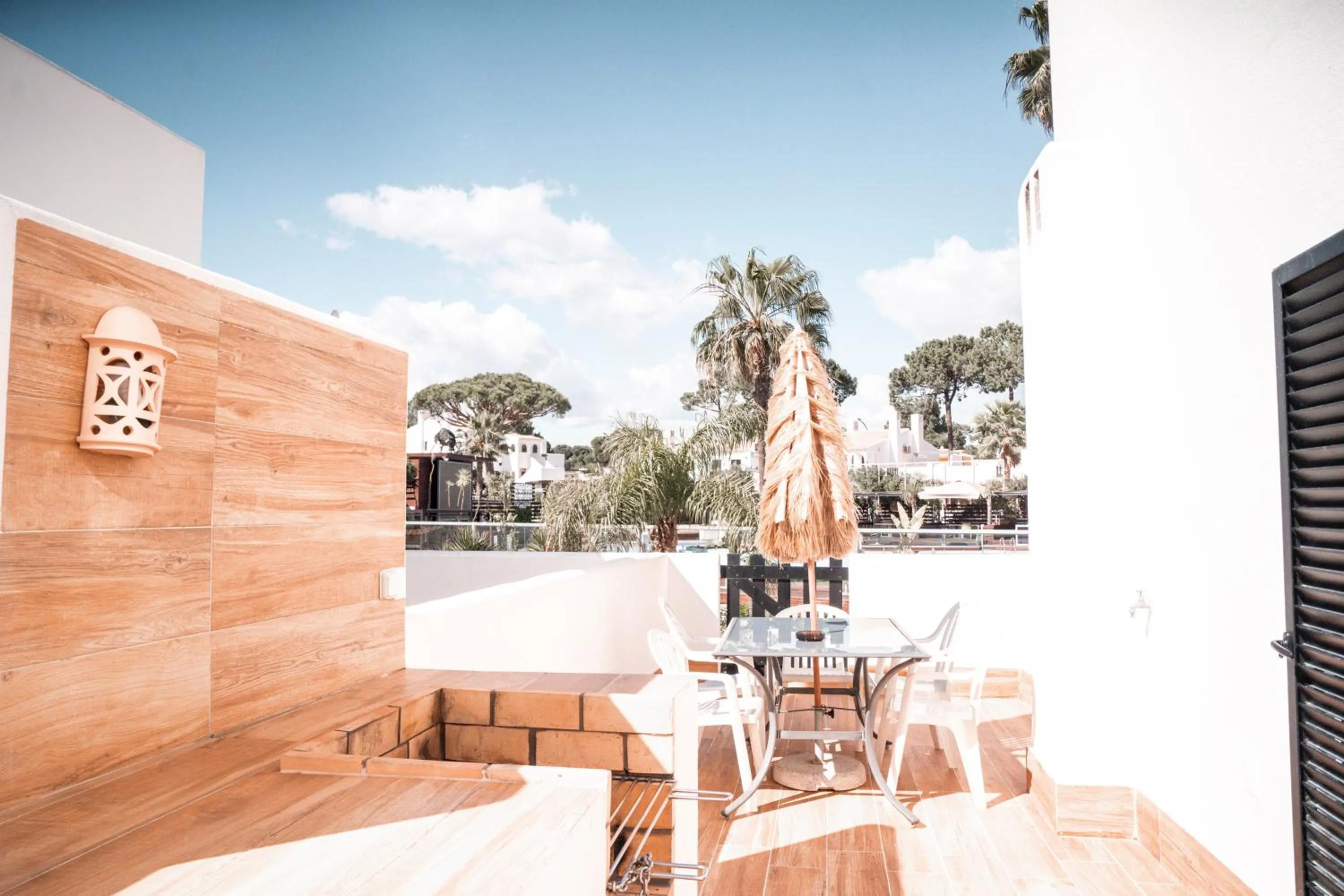 Patio in Apartamentos Honorio - Pool and Garden
