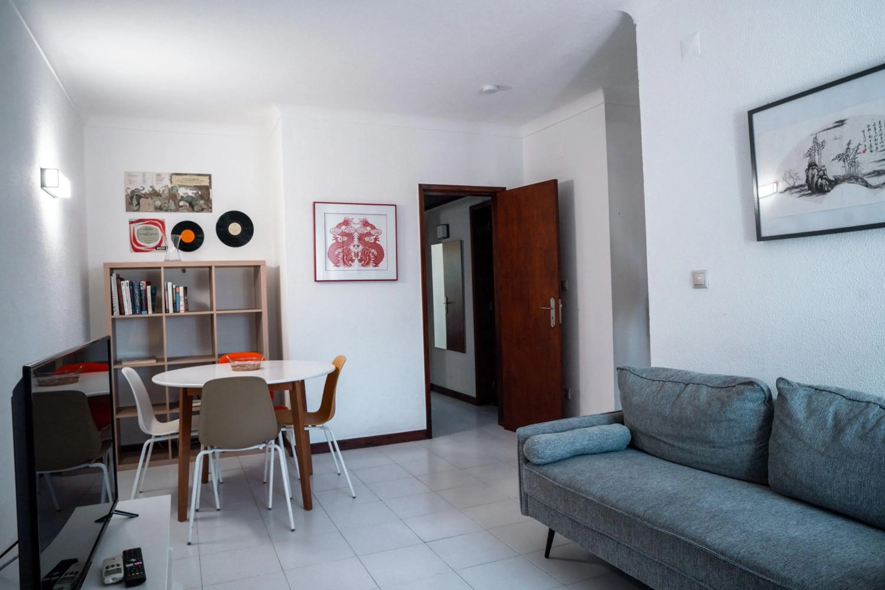 TV and multimedia in Apartamentos Honorio - Pool and Garden