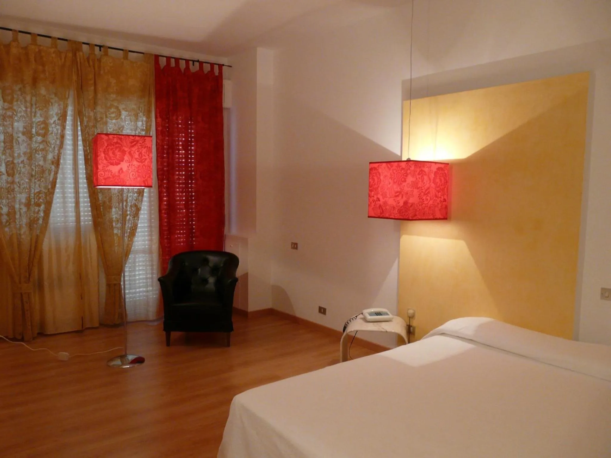 Photo of the whole room, Bed in Hotel La Rosa dei Venti