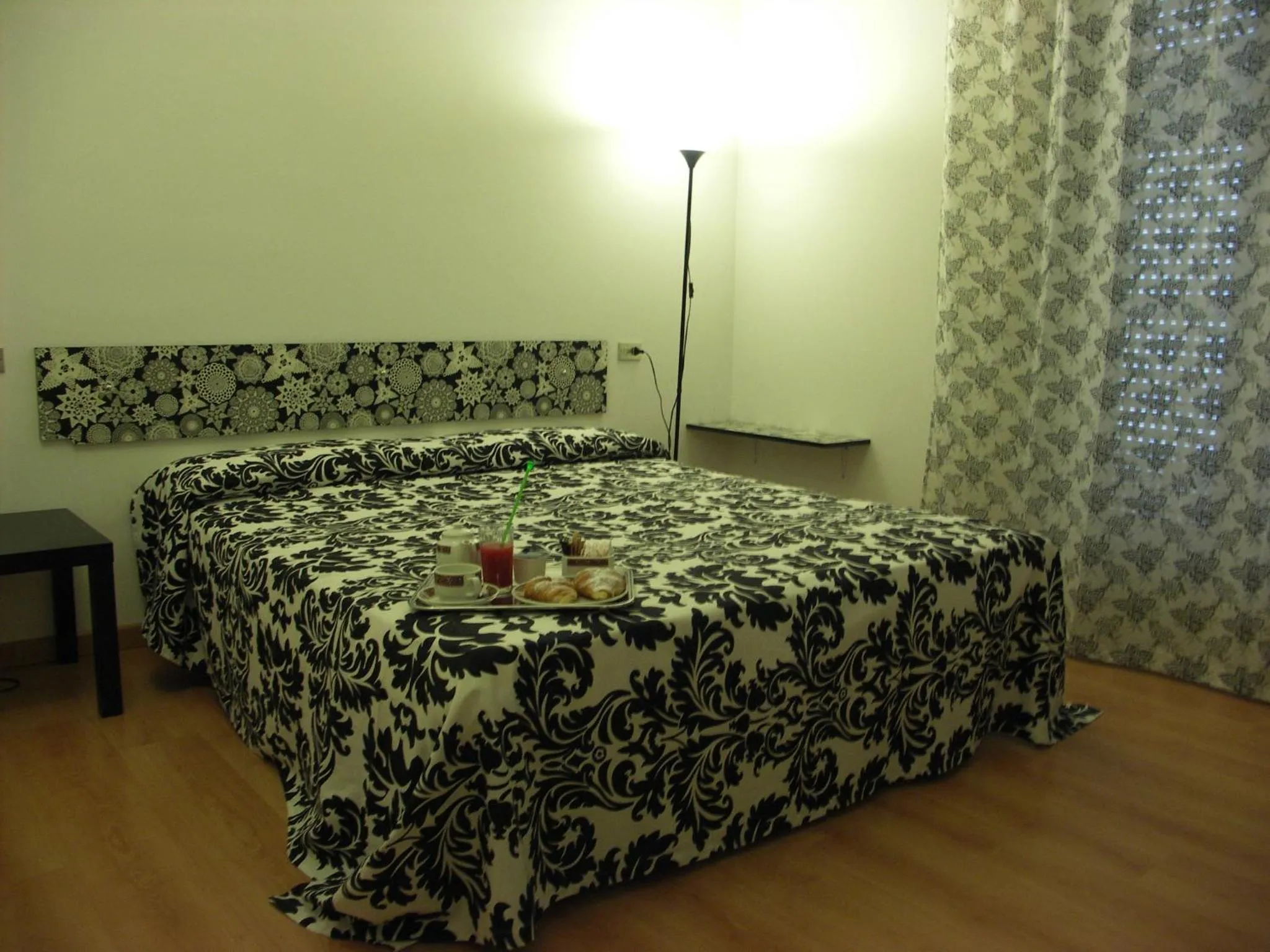 Photo of the whole room, Bed in Hotel La Rosa dei Venti