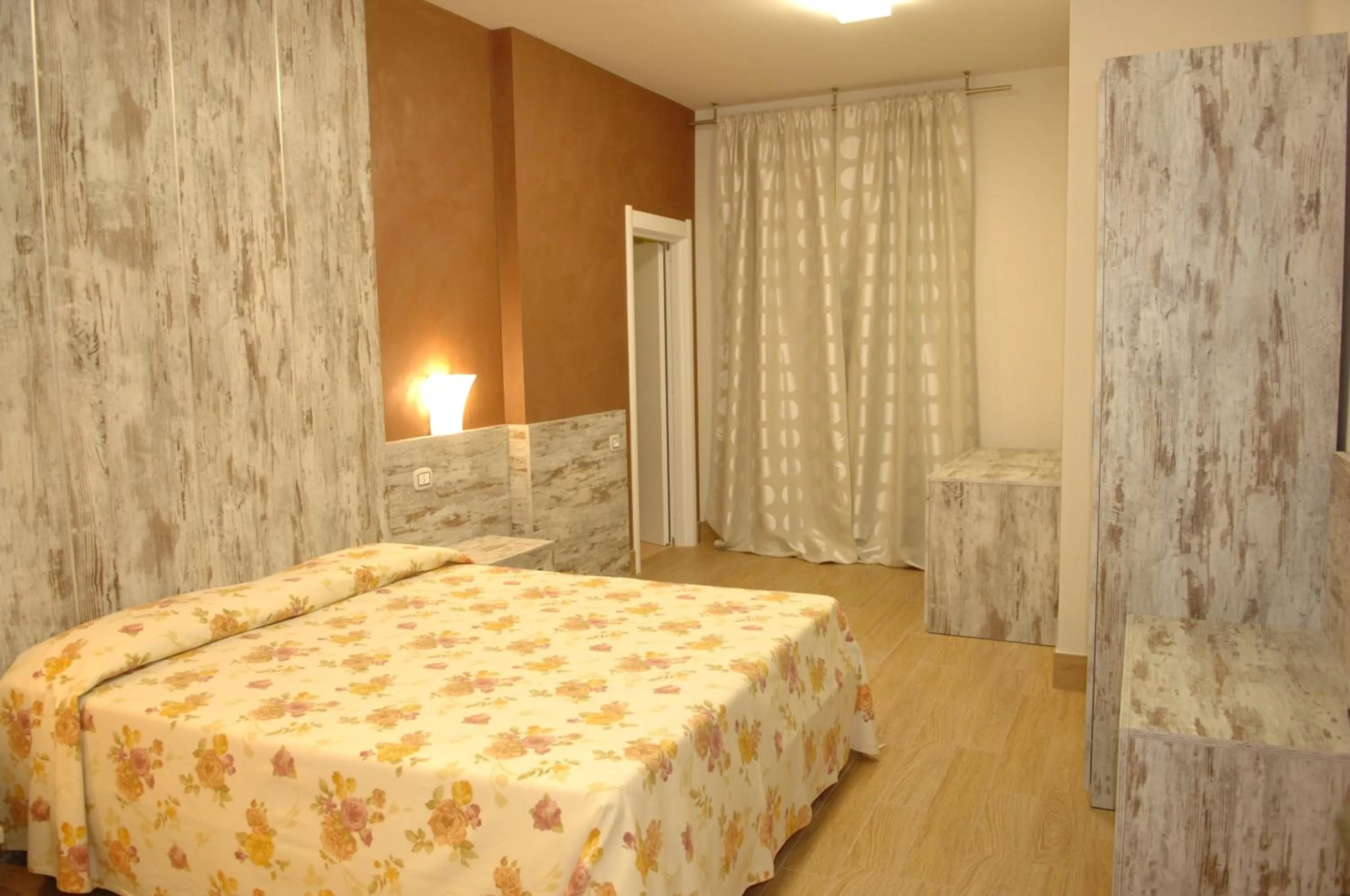 Photo of the whole room, Bed in Hotel La Rosa dei Venti