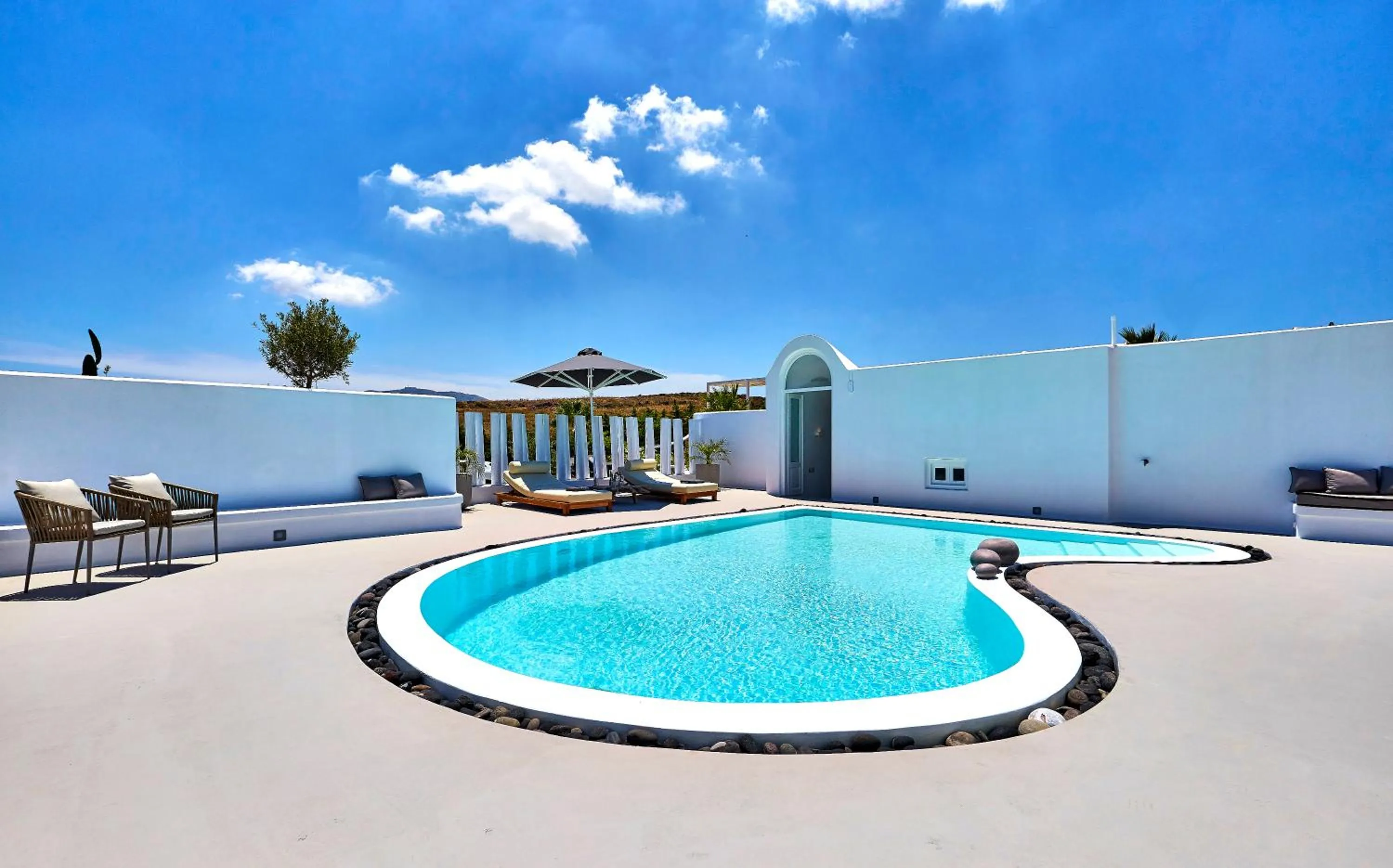 Swimming pool in Amor Hideaway Villas