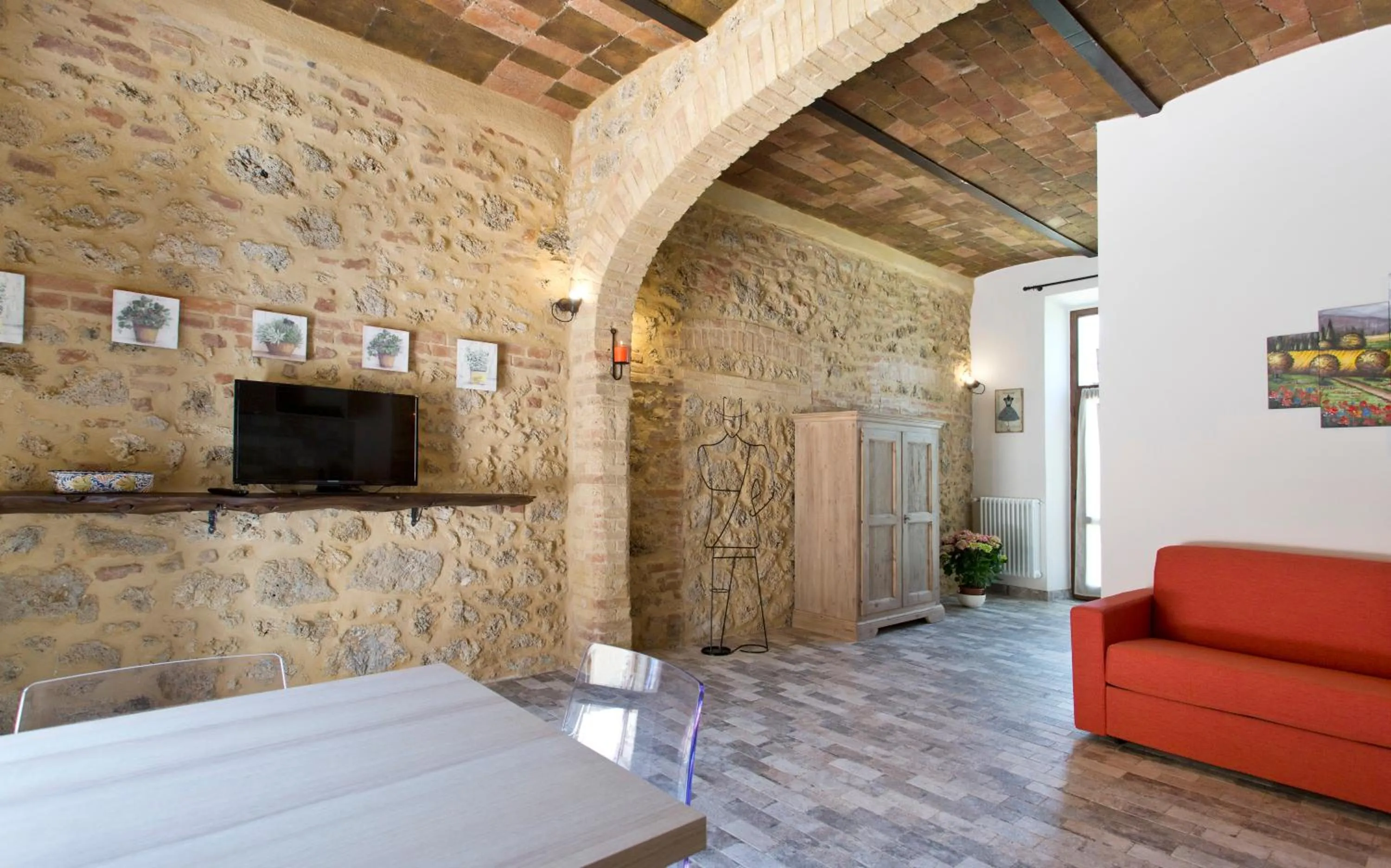 TV and multimedia in Casale San Galgano