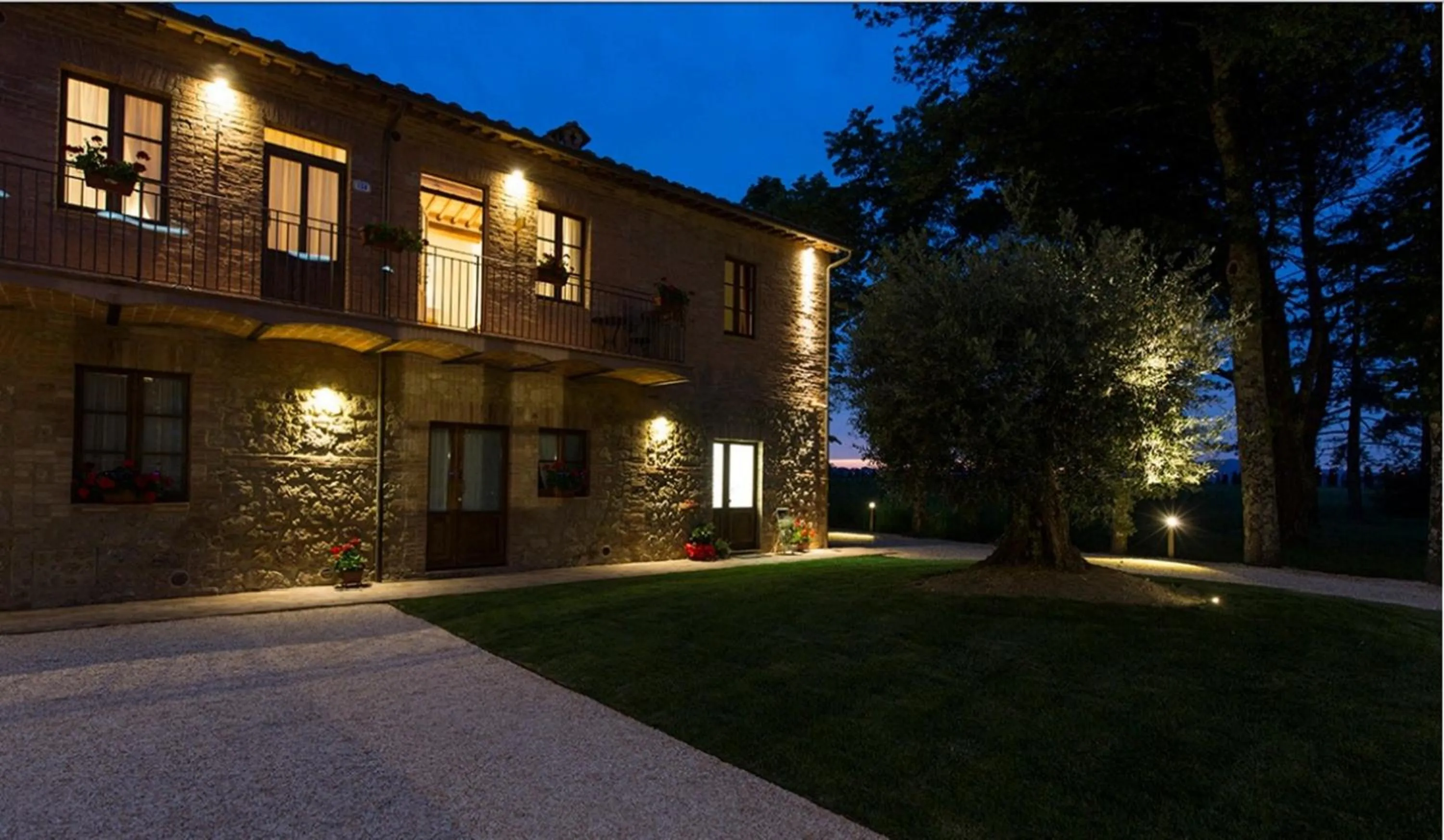 Night in Casale San Galgano