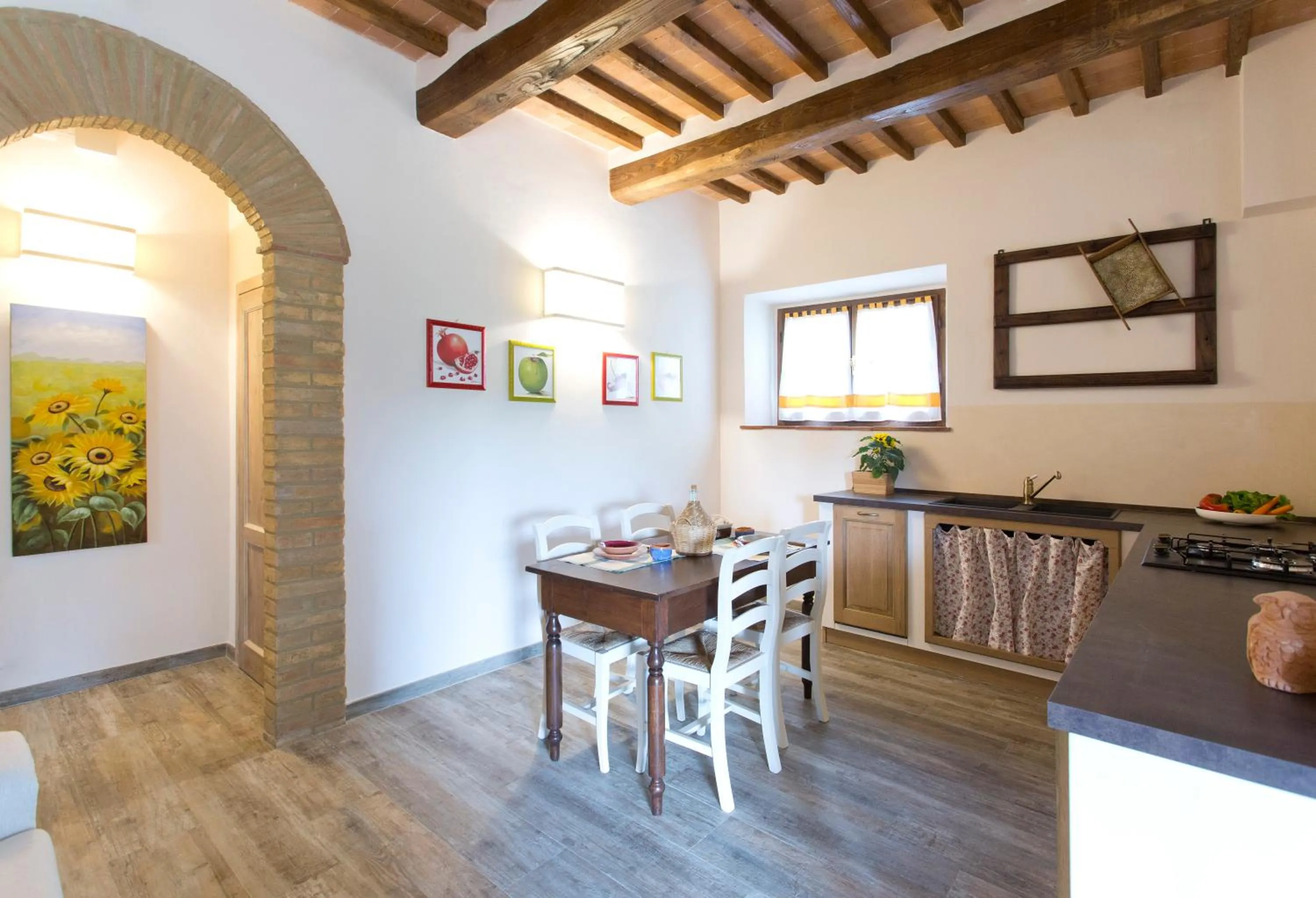 Kitchen or kitchenette in Casale San Galgano