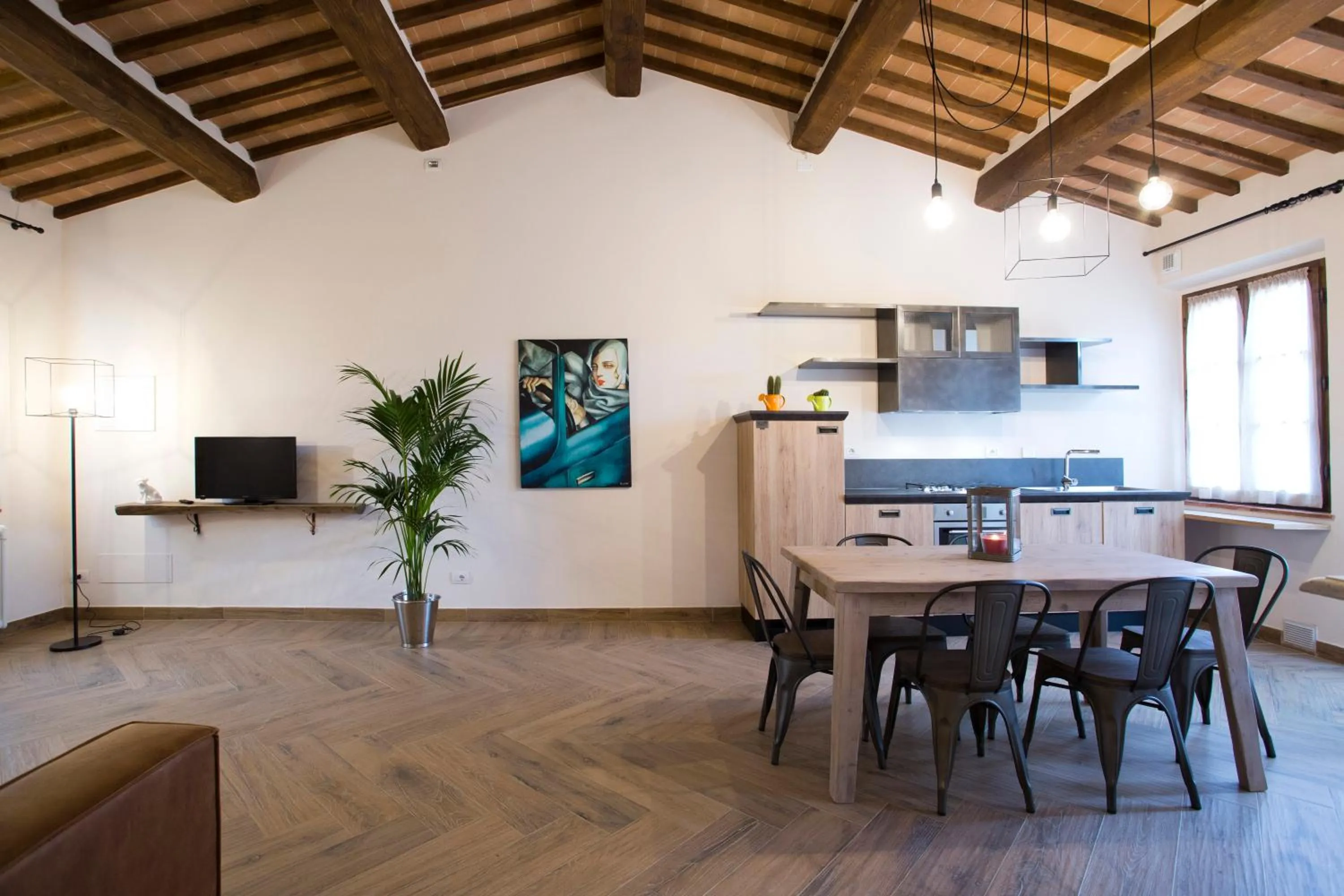 Dining area in Casale San Galgano