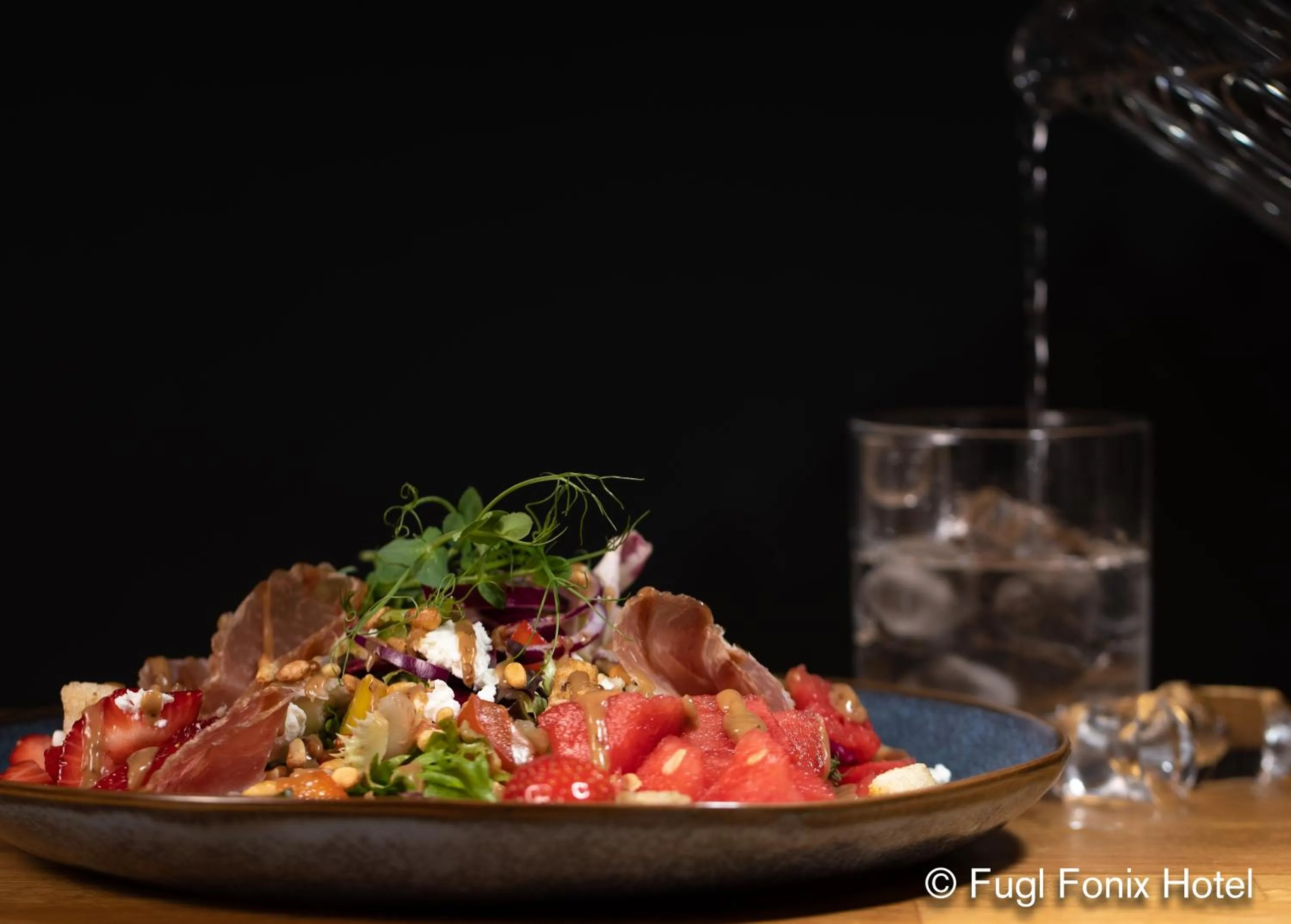 Restaurant/places to eat in Fugl Fønix Hotel