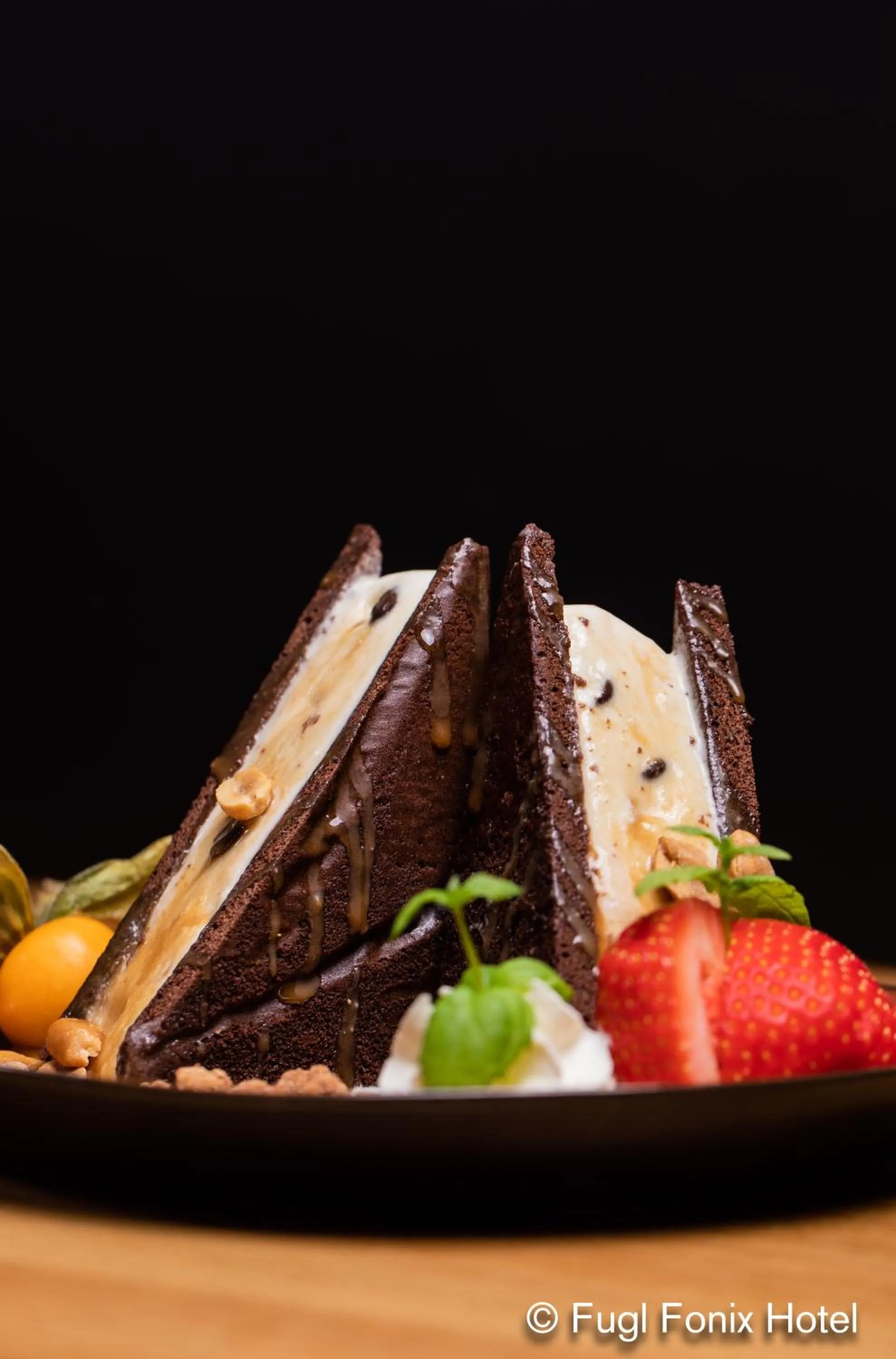 Restaurant/places to eat in Fugl Fønix Hotel