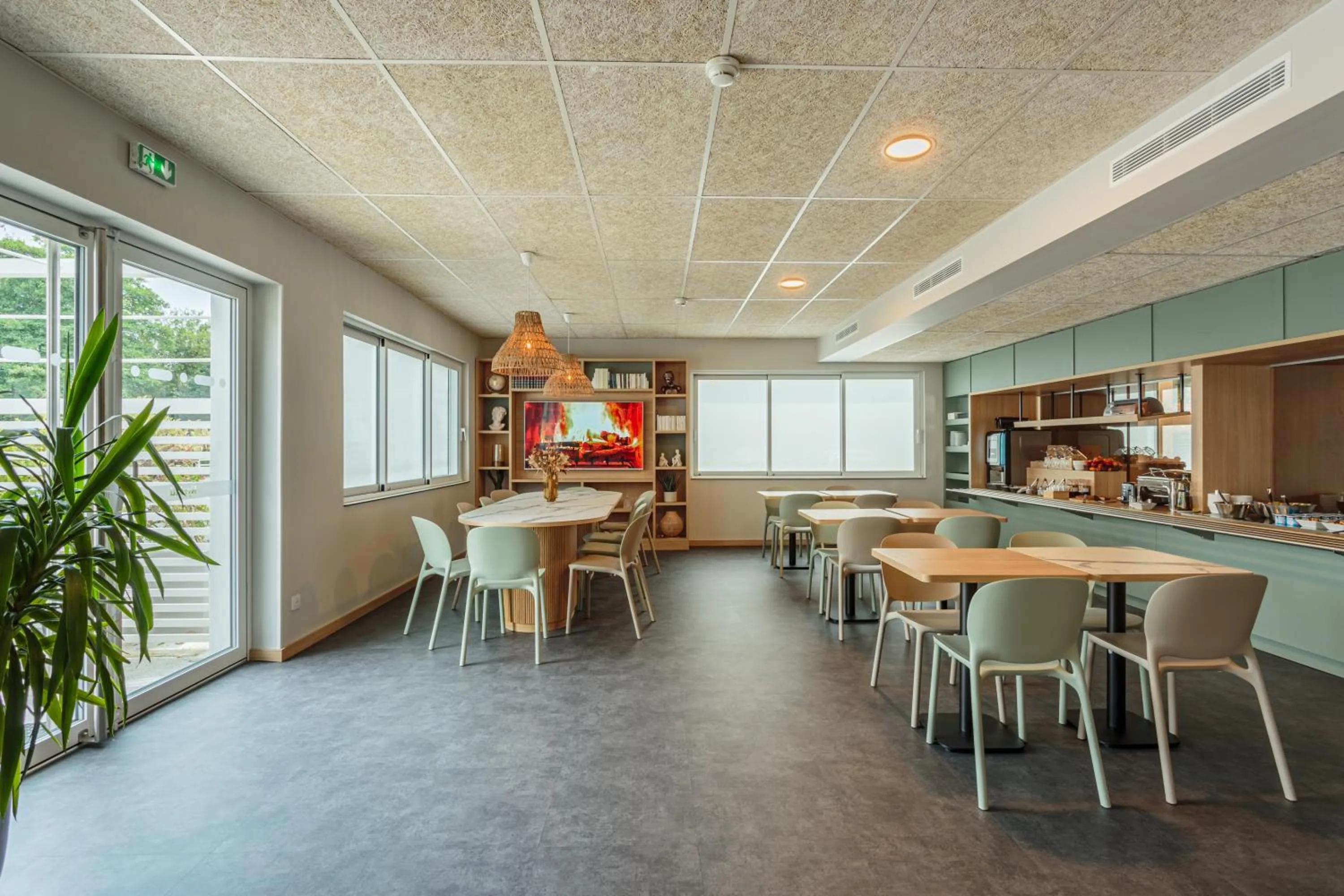 Game Room in Kyriad Anglet - Biarritz