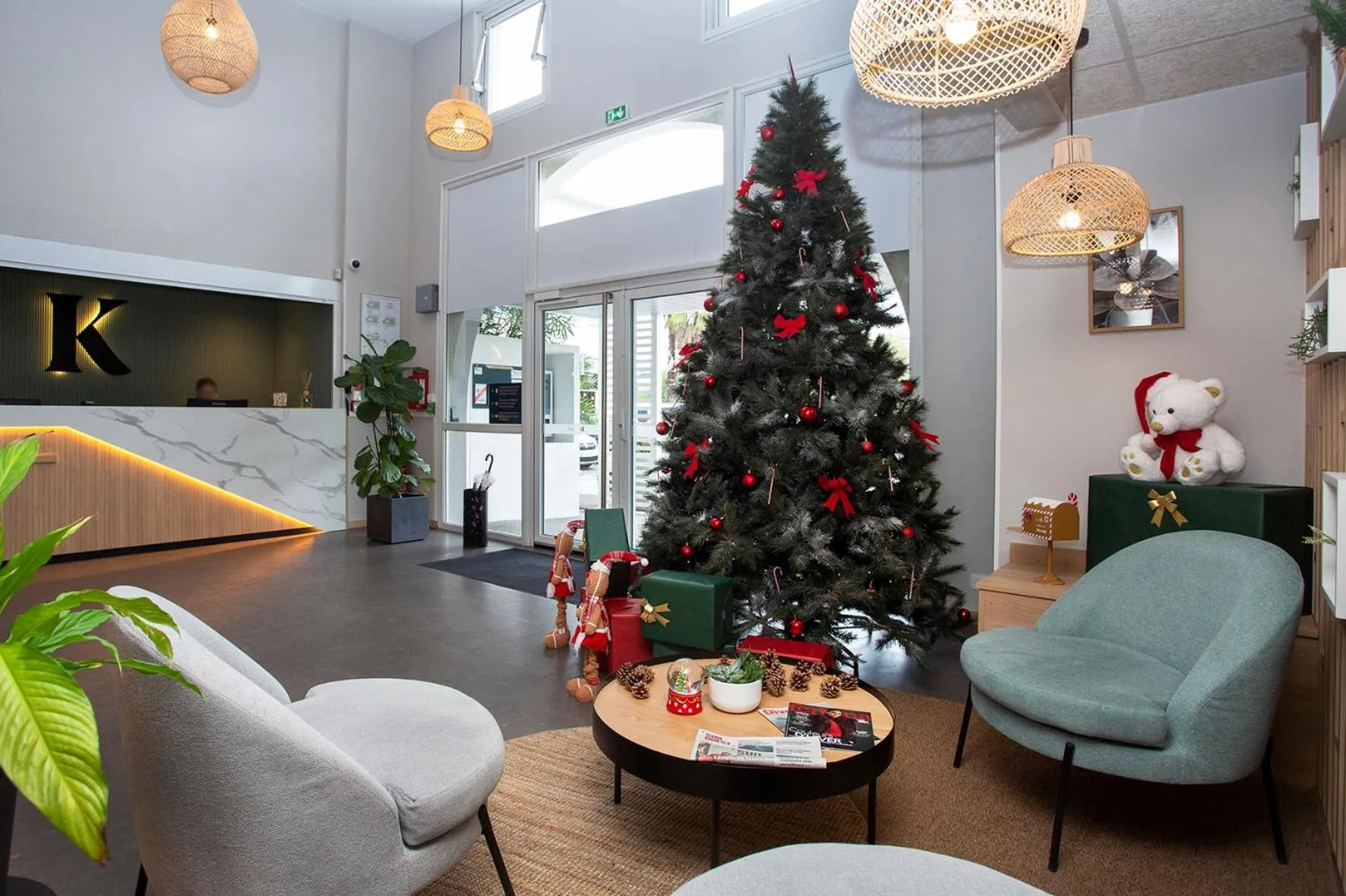 Lobby or reception in Kyriad Anglet - Biarritz