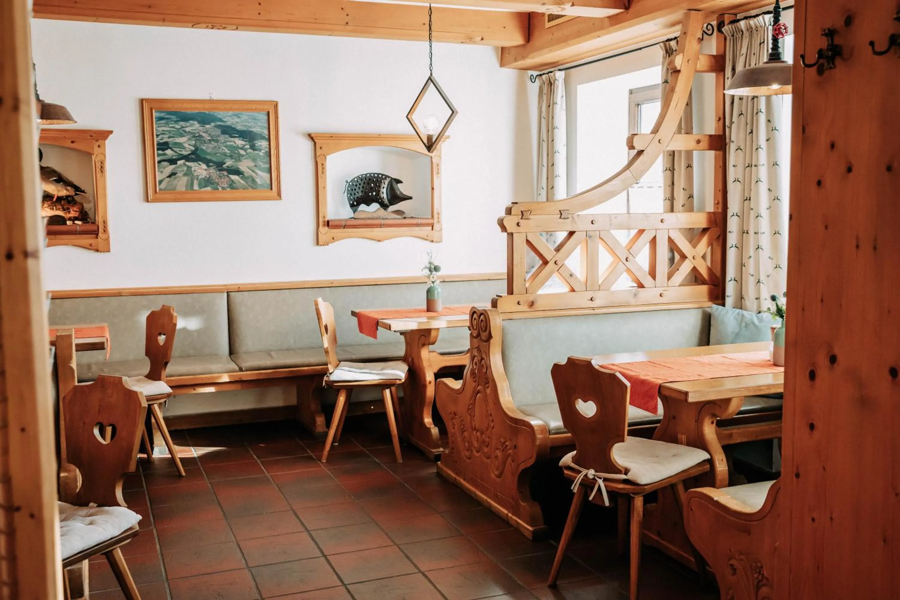 Restaurant/places to eat in Waldpension Jägerstüberl