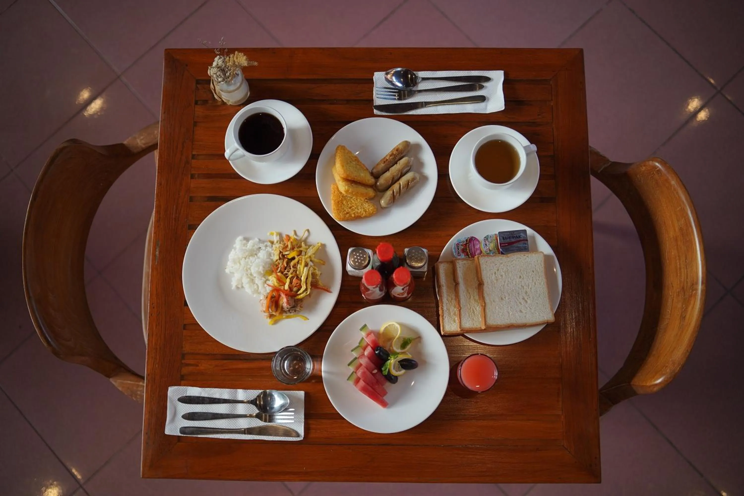 Breakfast in Suka Beach Inn